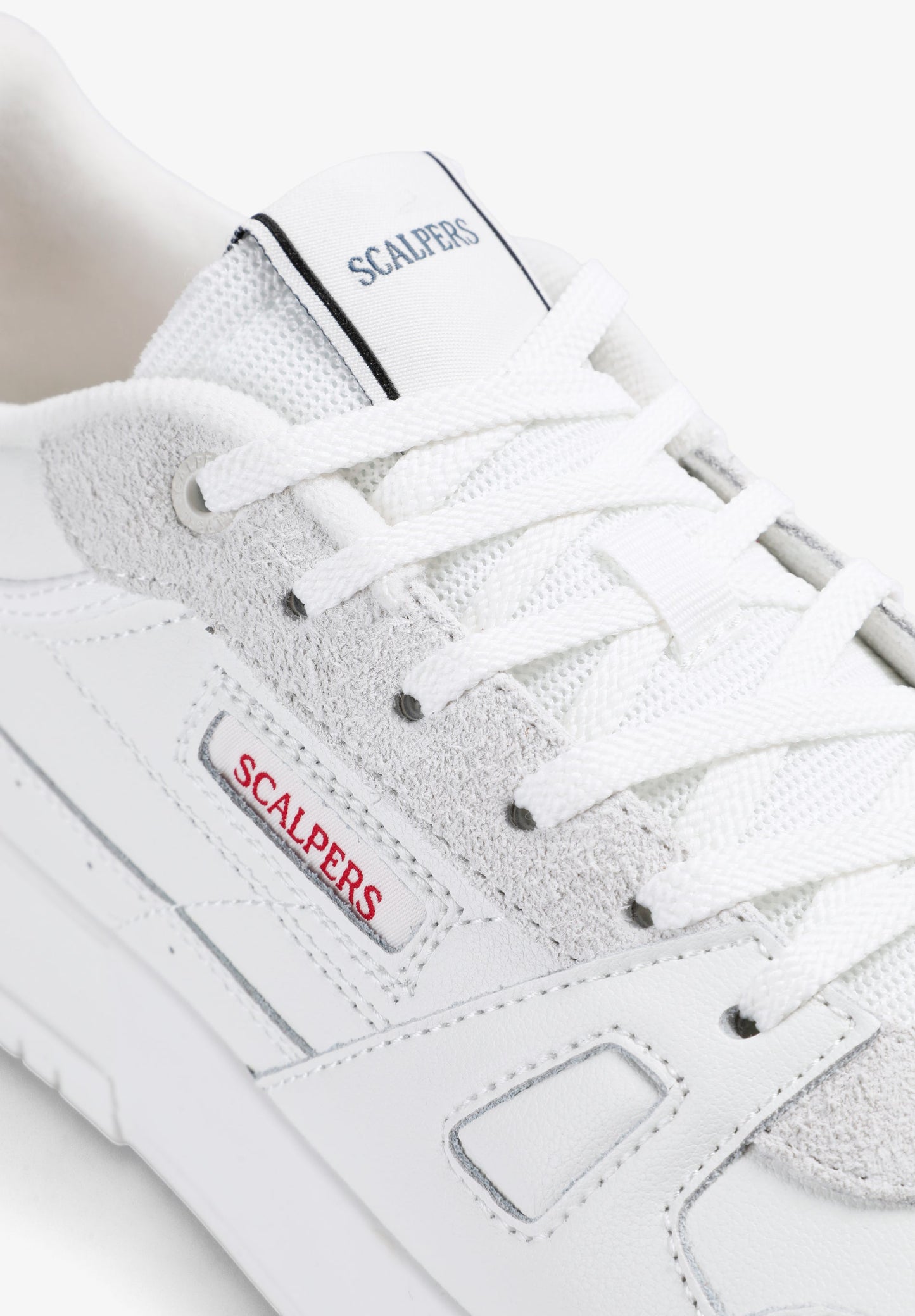 SNEAKERS CALAVERA PIEL