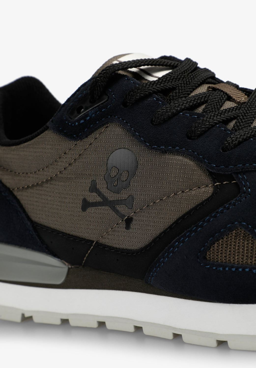 SNEAKERS PIEL CALAVERA - Scalpers