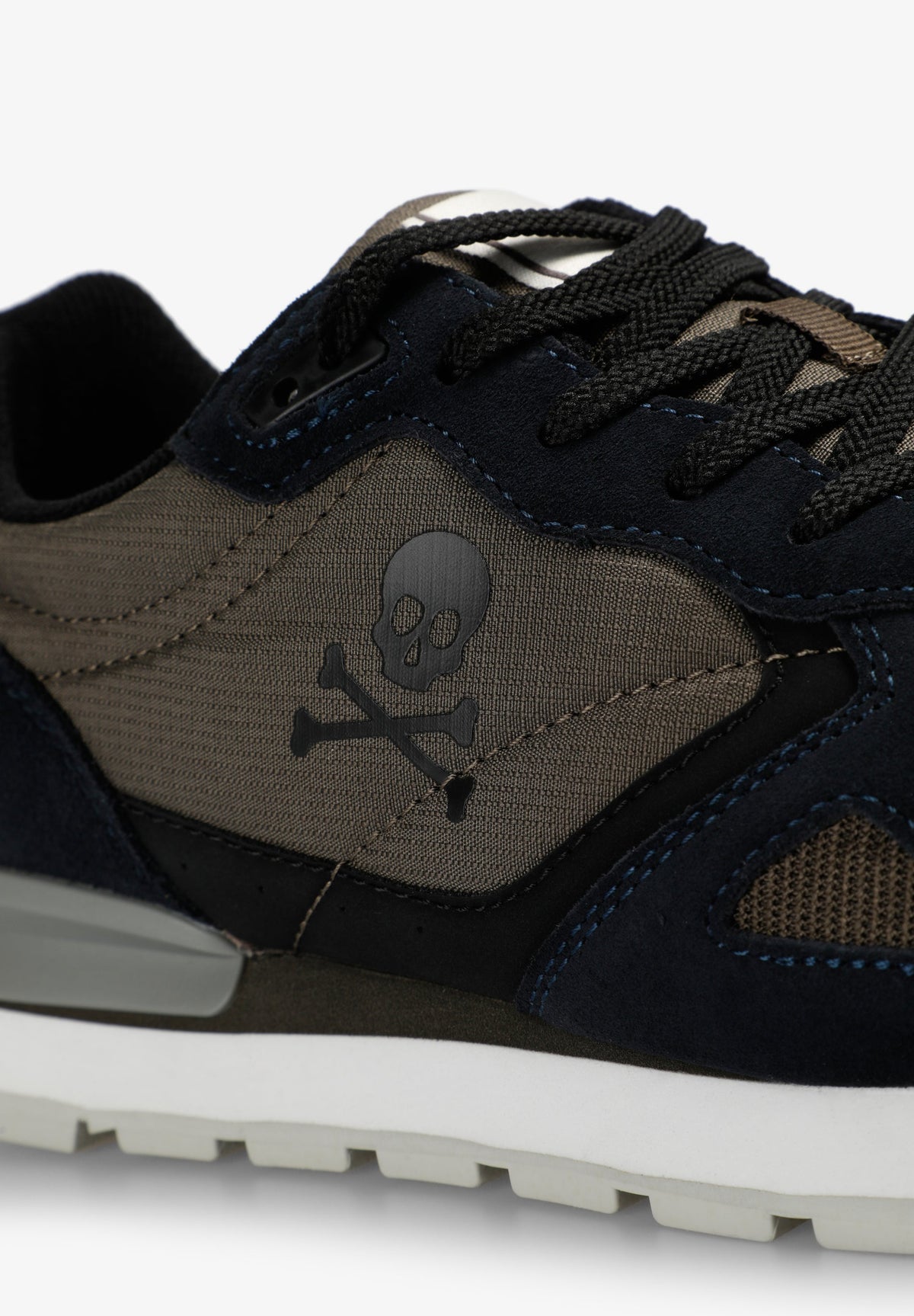 SNEAKERS PIEL CALAVERA - Scalpers