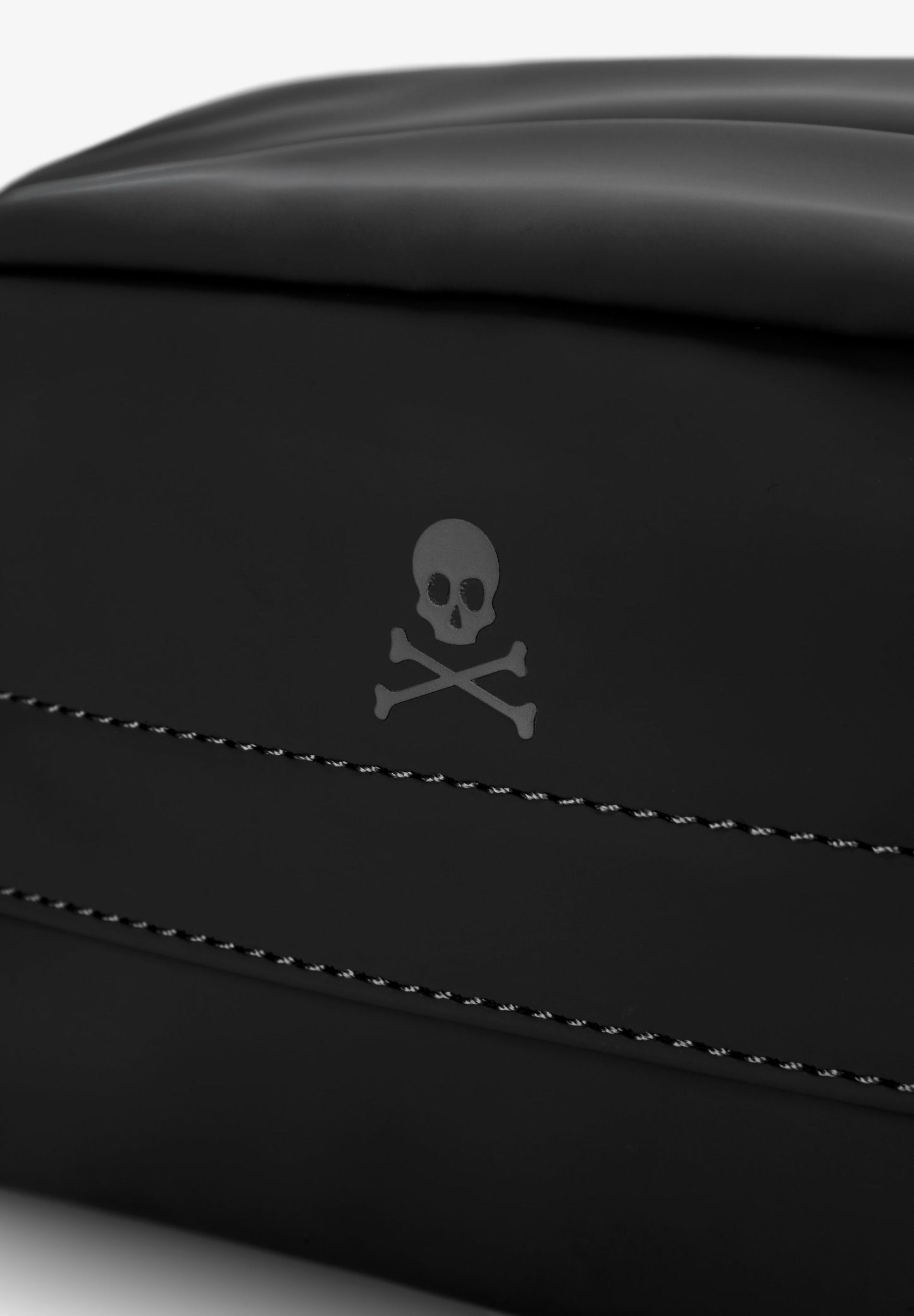 NECESER LOGO REFLECTANTE