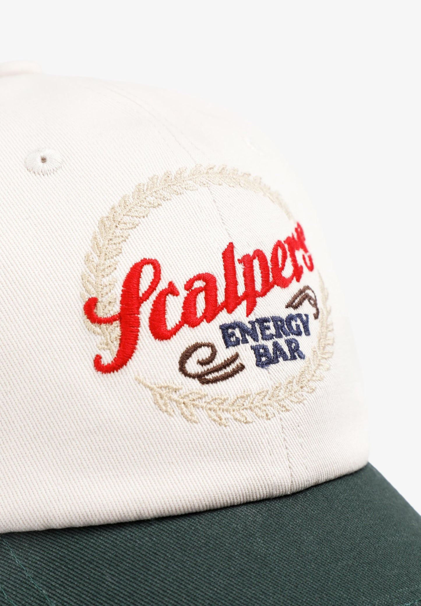 GORRA BORDADA CONTRASTE