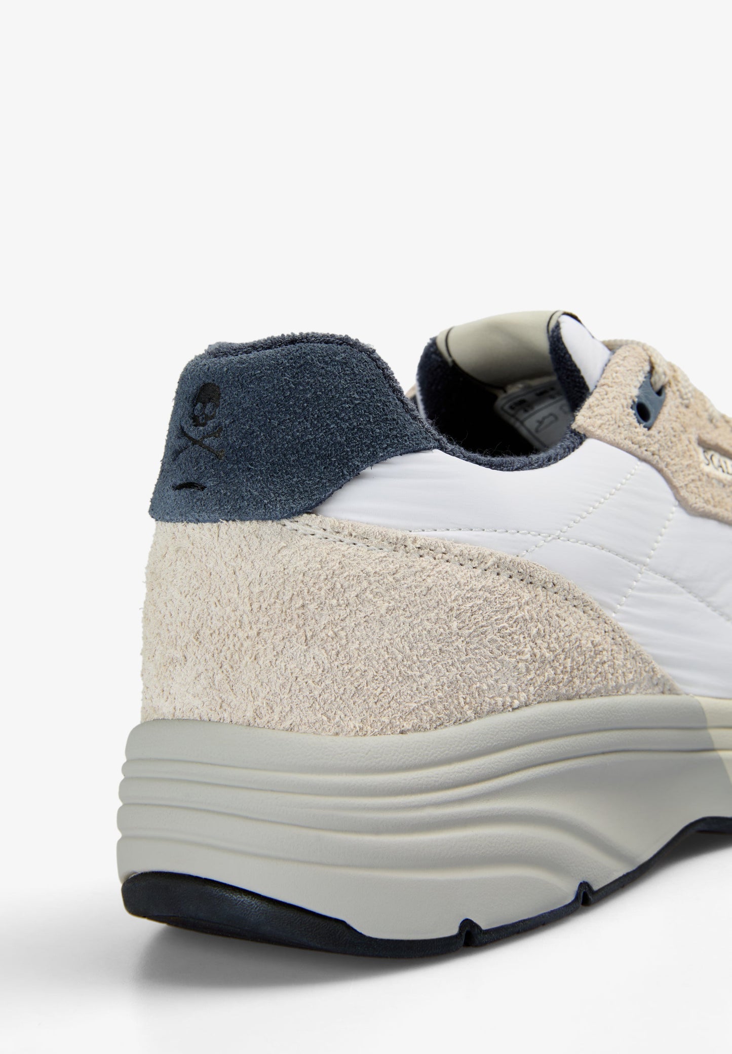 ZAPATILLA ANTE CONTRASTE