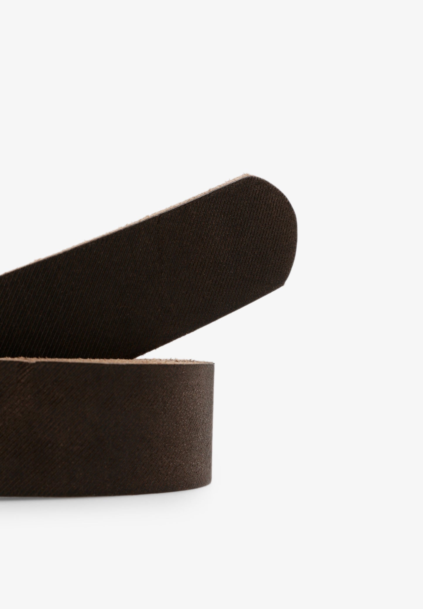 CINTURON PIEL TEXTURA RAYAS