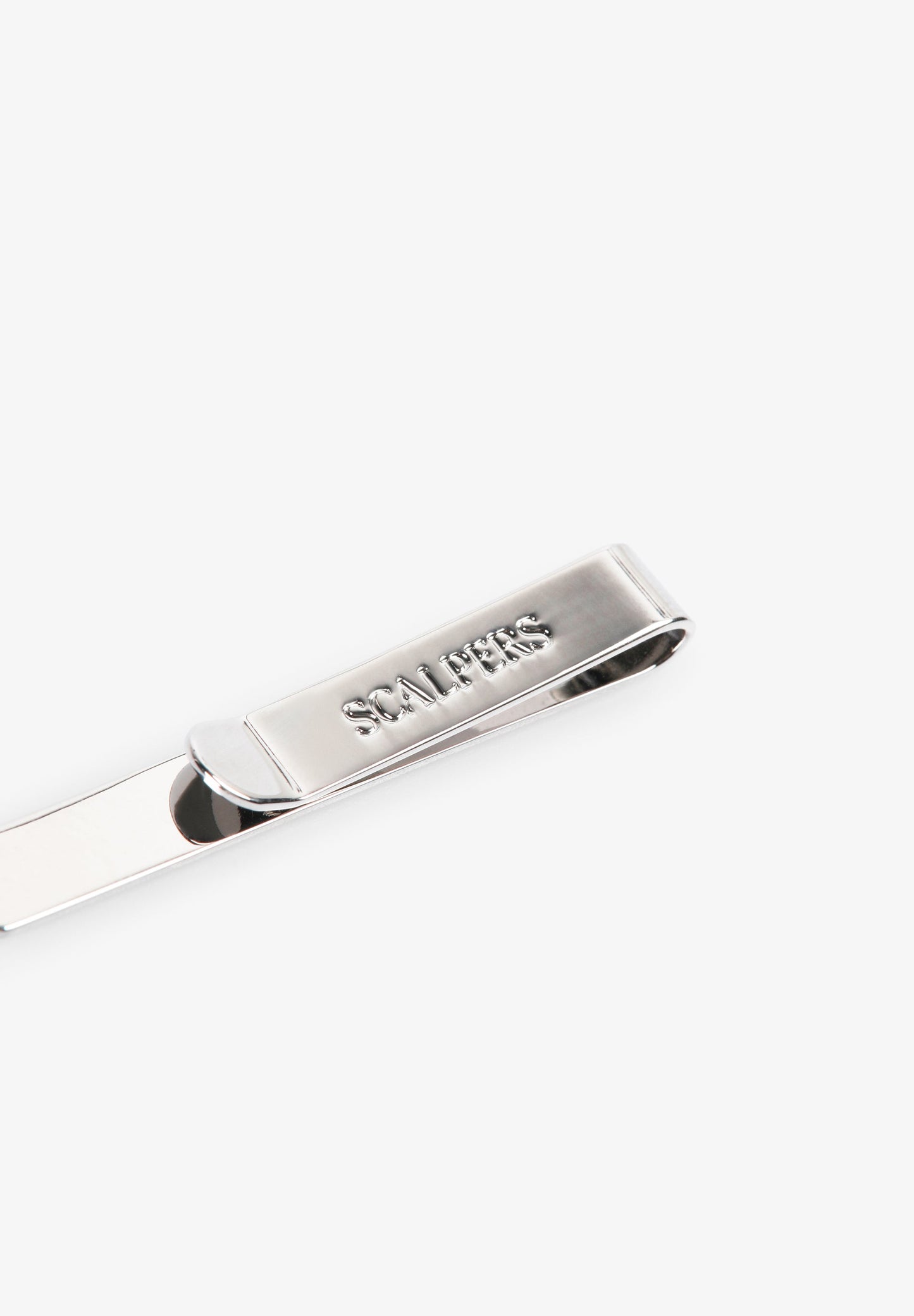 PISACORBATA METÁLICO GRABADO