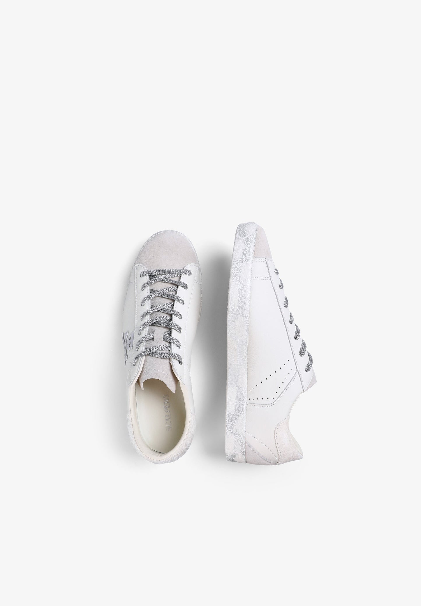 SNEAKERS CALAVERA METALIZADA