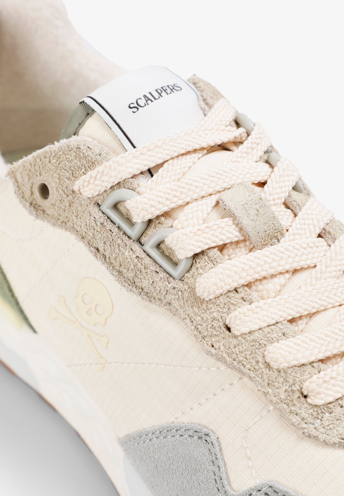 SNEAKERS TRICOLOR CALAVERA