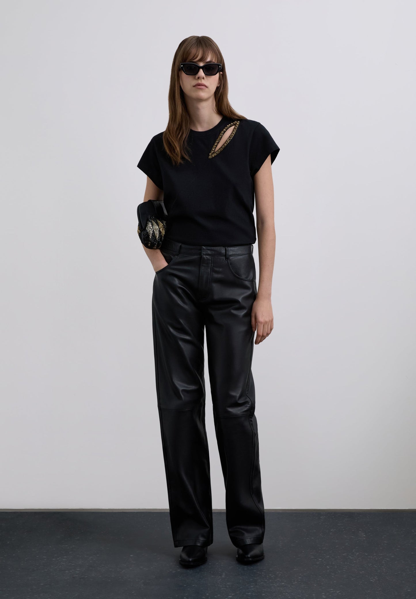 CAMISETA DETALLE ABERTURA