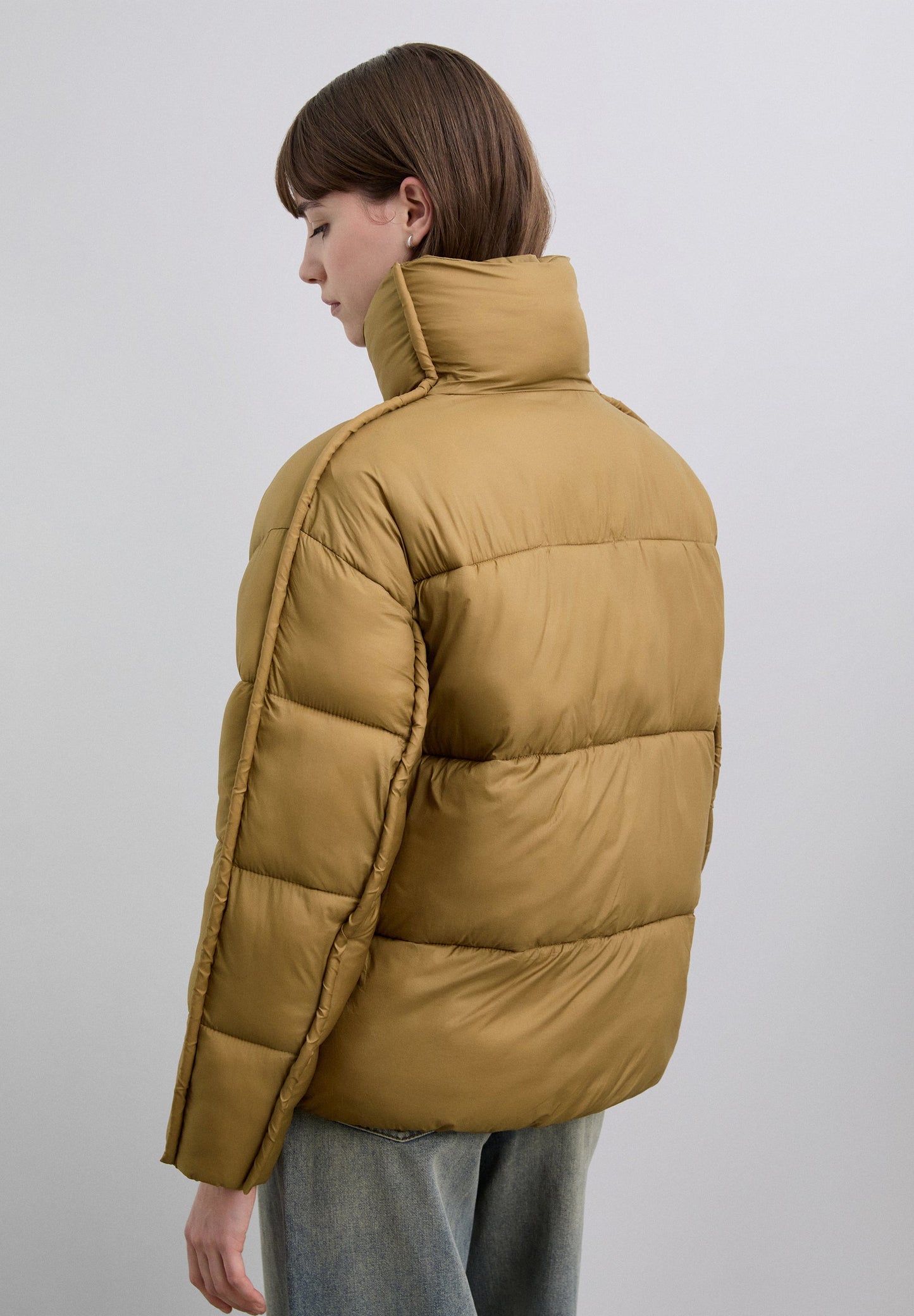 CHAQUETA ACOLCHADA CON BOLSILLOS