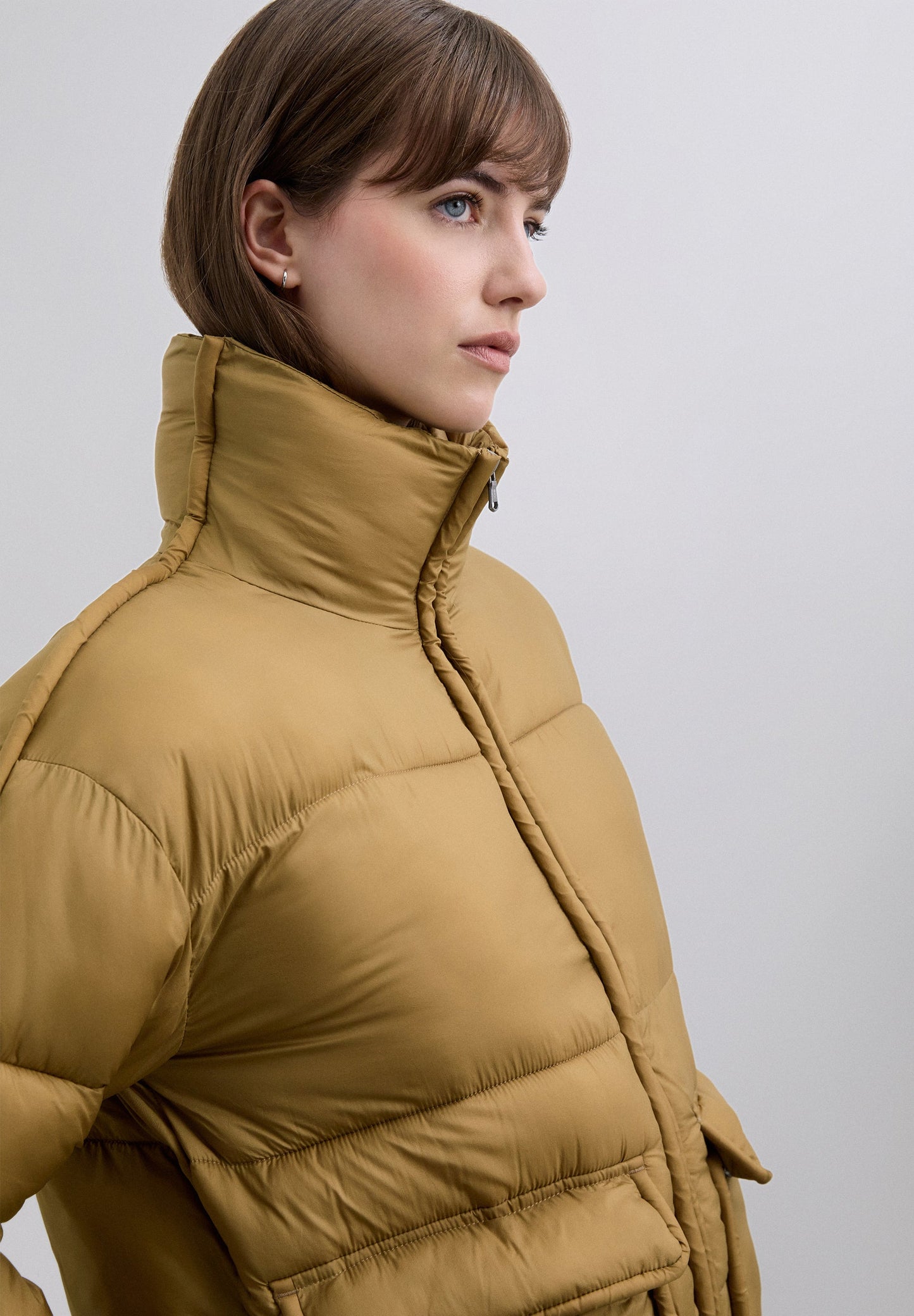 CHAQUETA ACOLCHADA CON BOLSILLOS