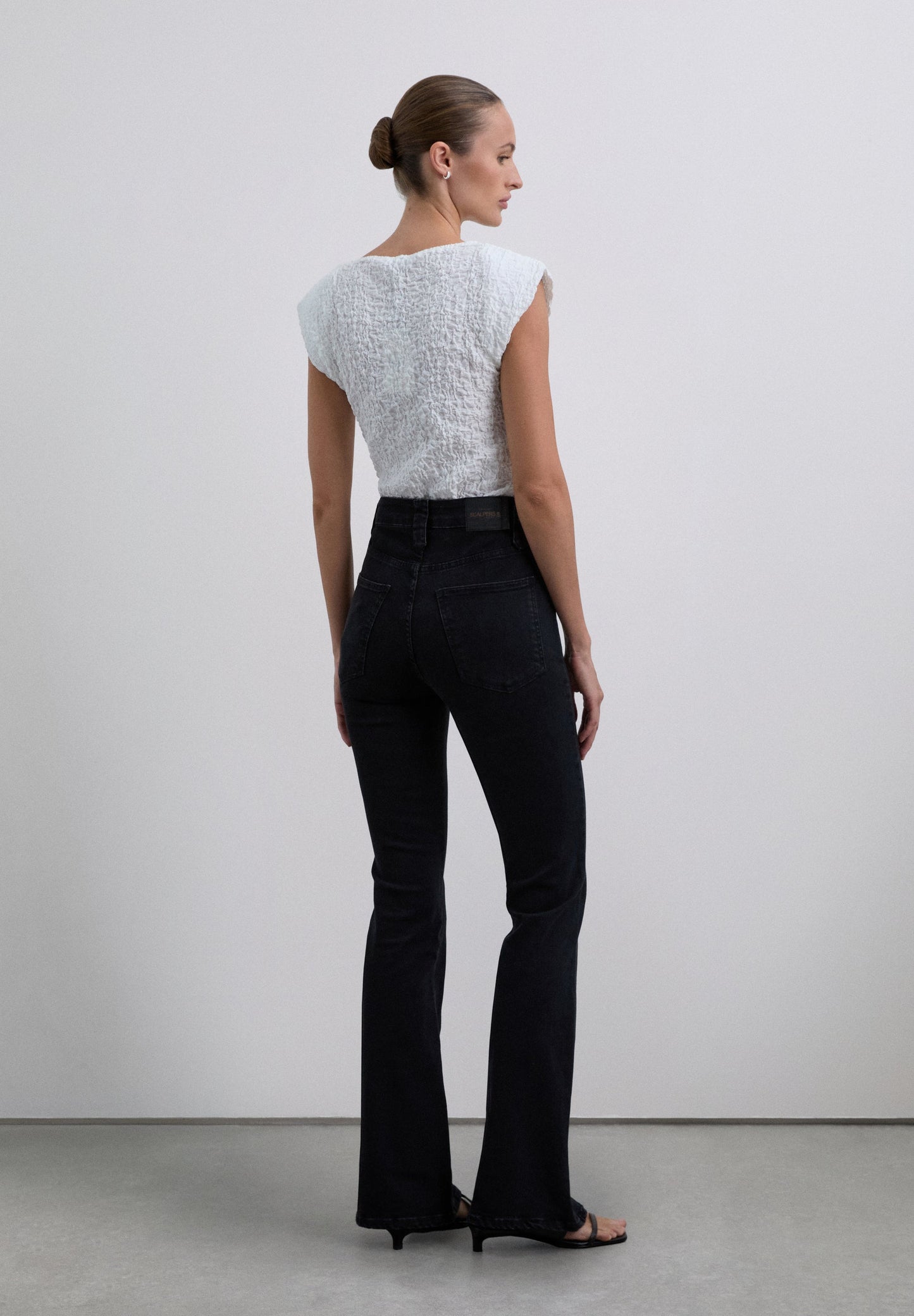 PANTALÓN DENIM BOOTCUT