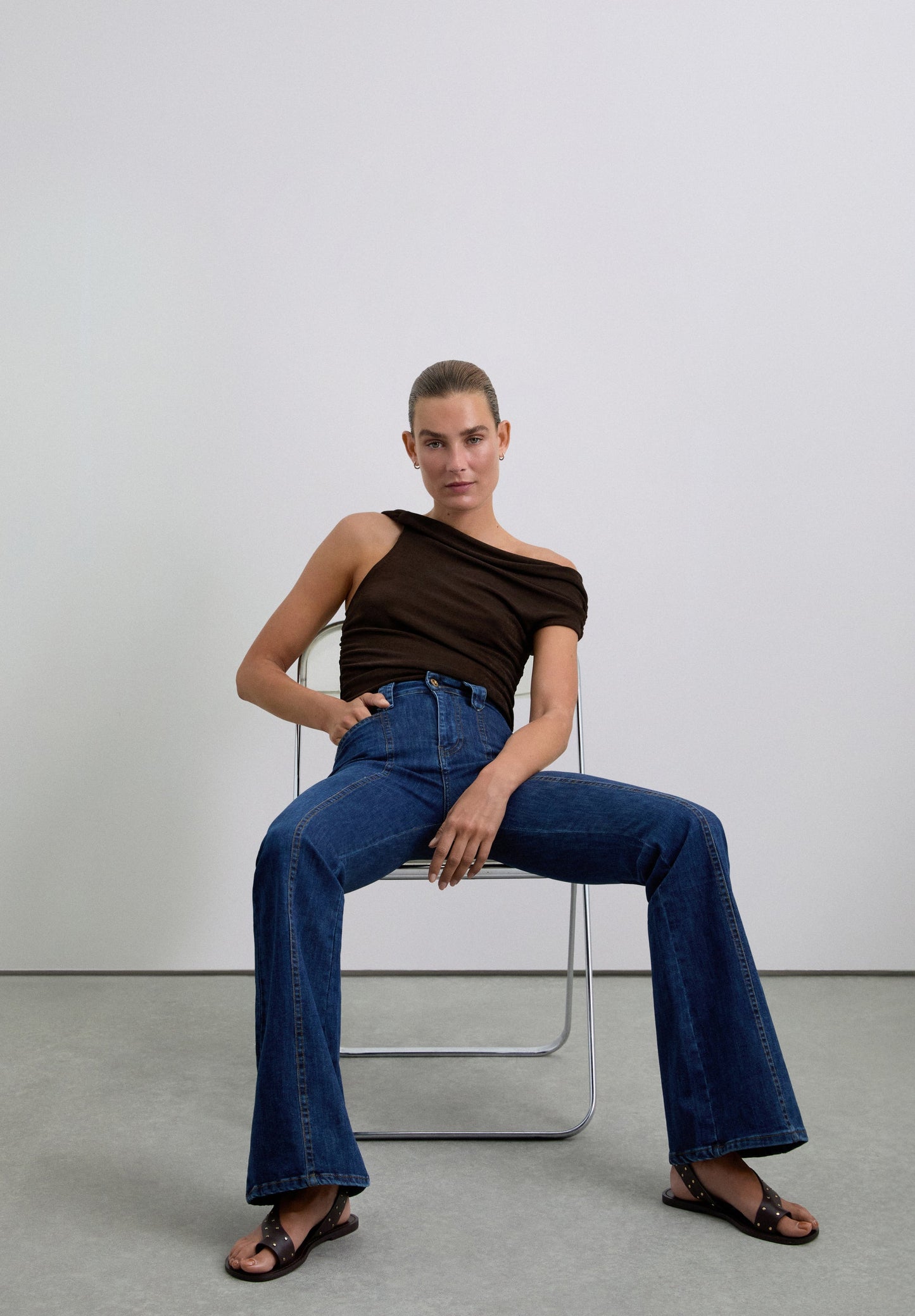 PANTALÓN DENIM BOOTCUT