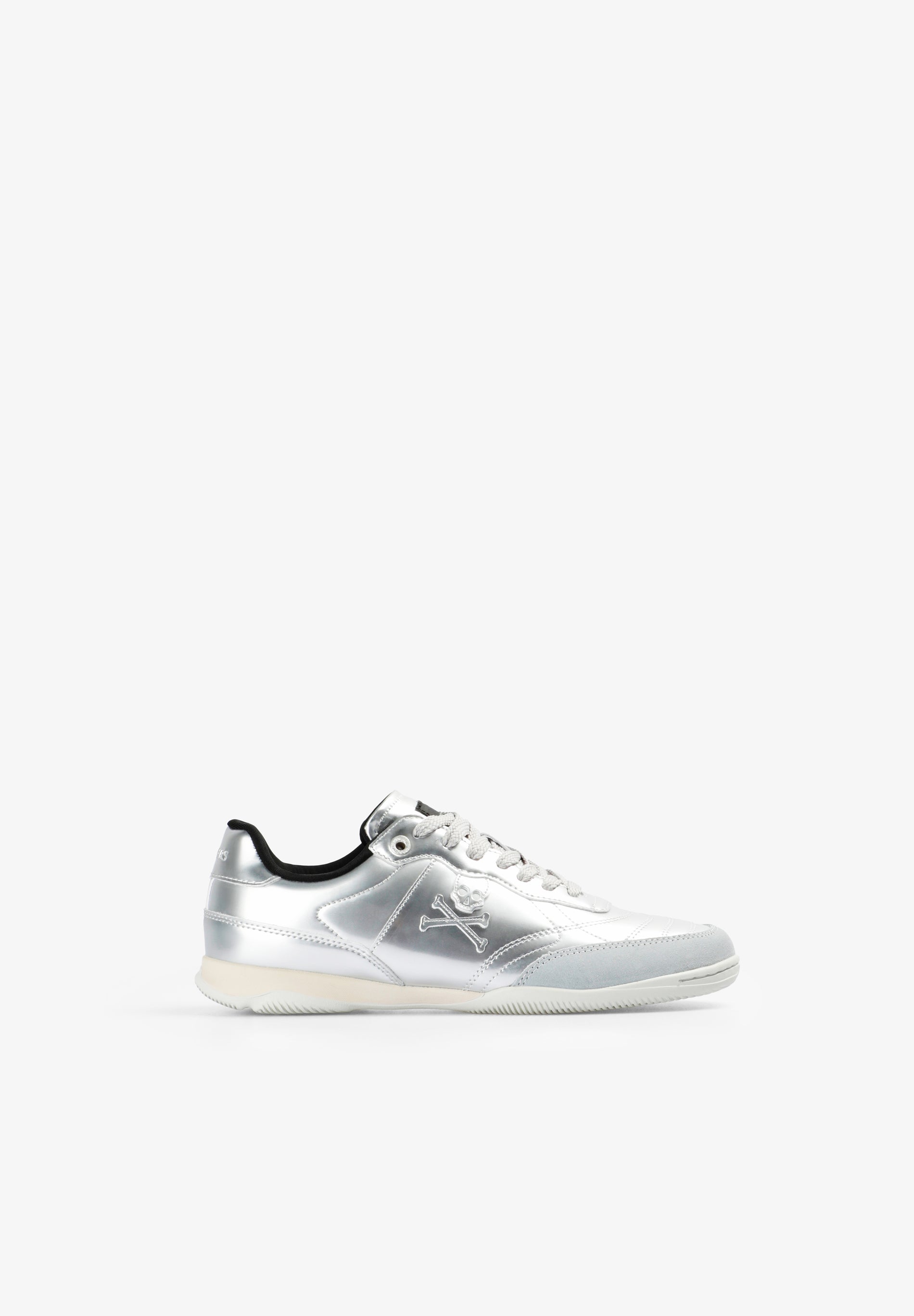 ZAPATILLAS DEPORTIVAS METALIZADAS