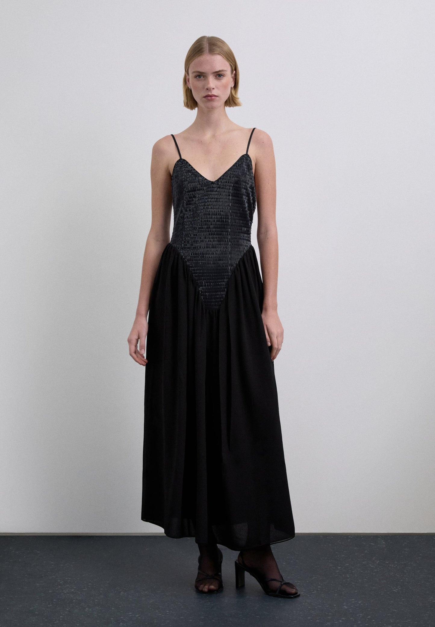VESTIDO CORPIÑO LENTEJUELAS