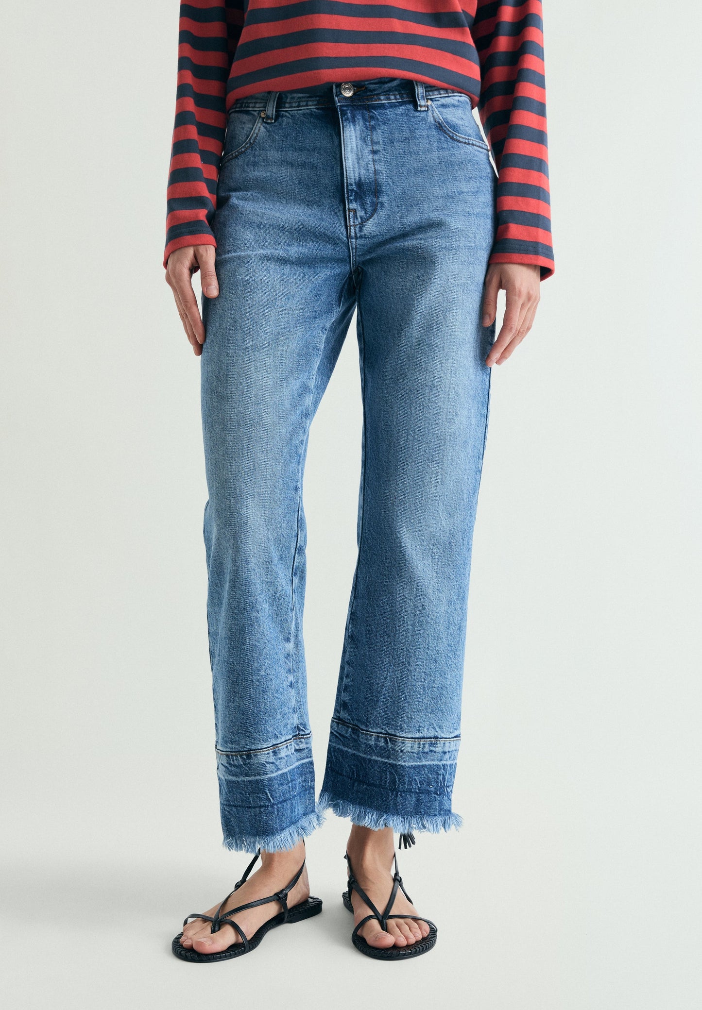 JEANS EFECTO LAVADO DESFLECADOS - Scalpers