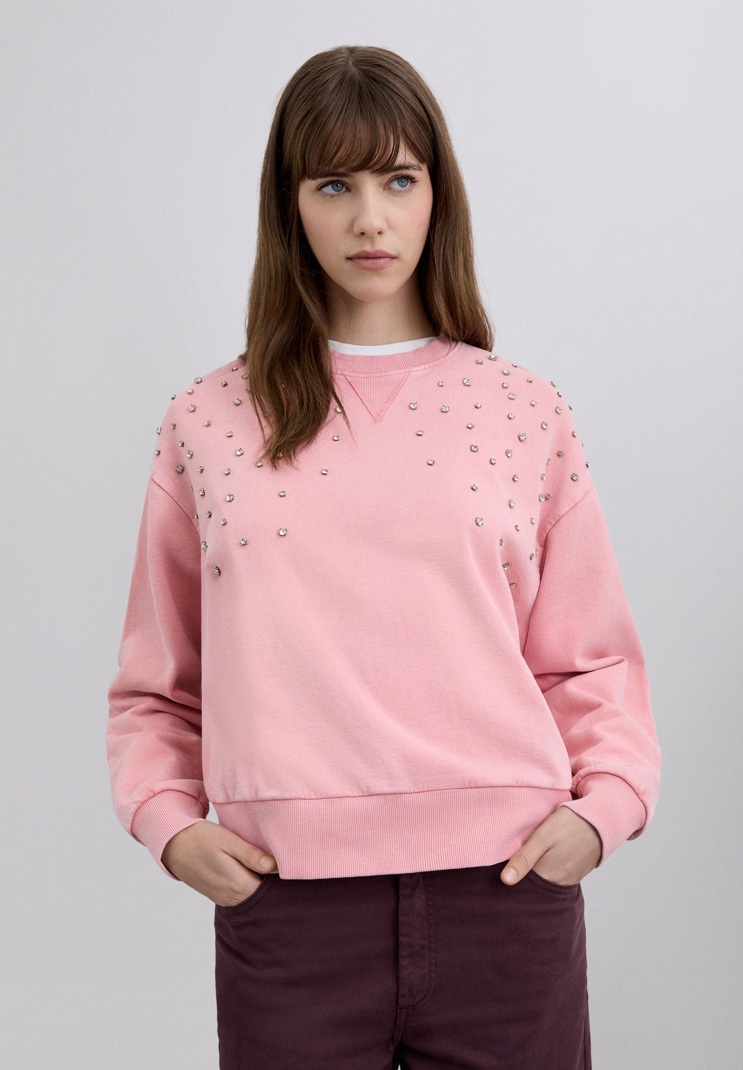 SCCRYSTALBRUST SWEATER