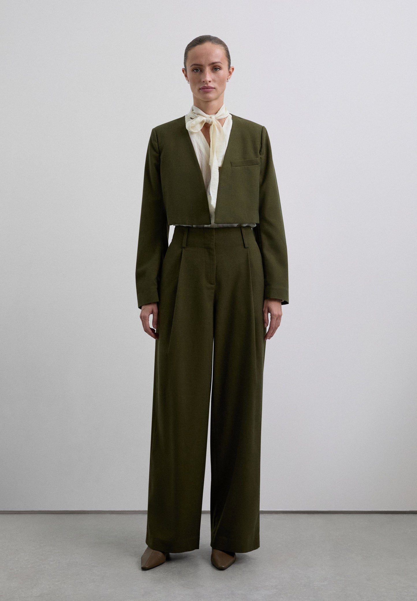 BLAZER CROPPED DESMONTABLE