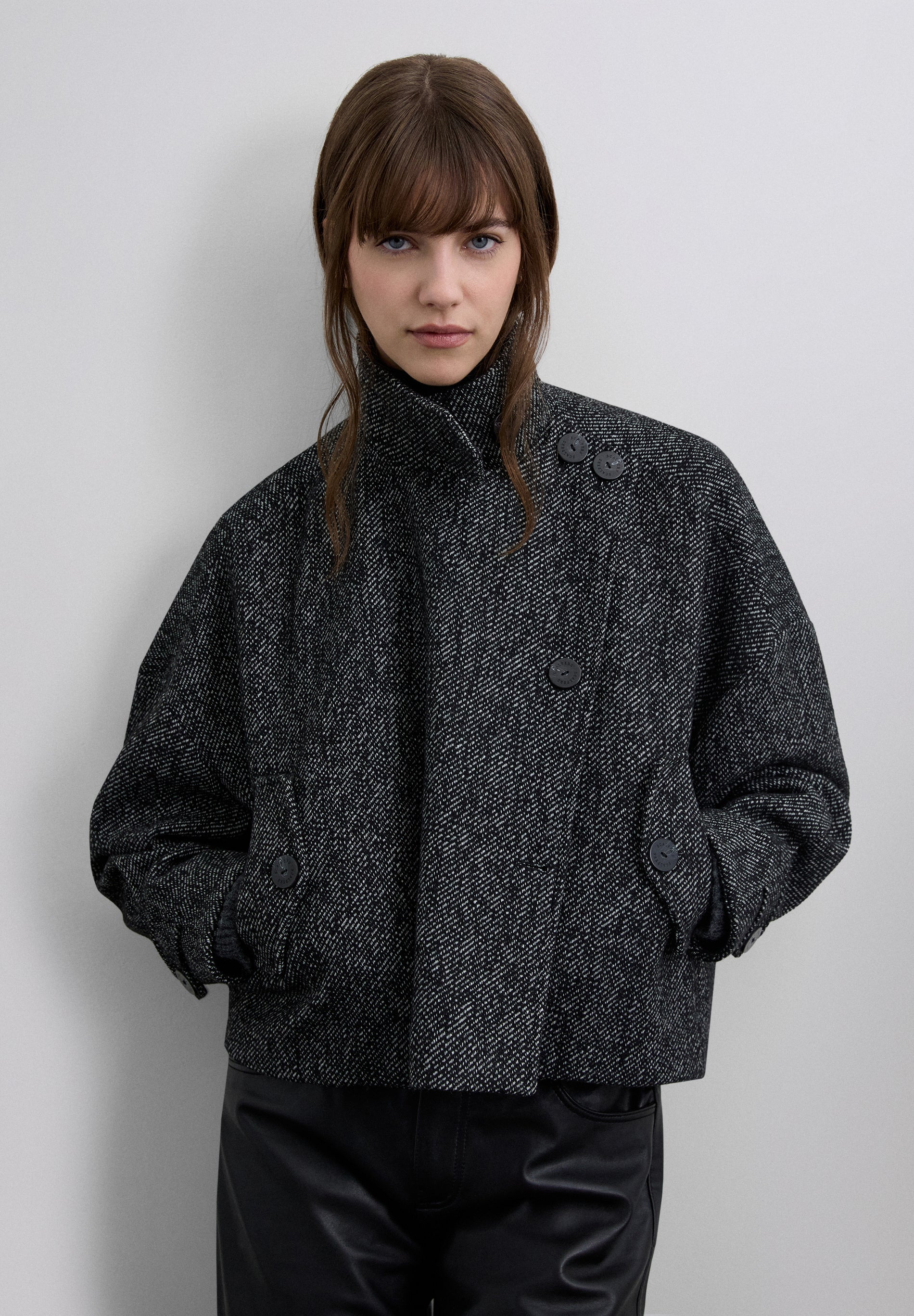 CHAQUETA SARGA CRUZADA