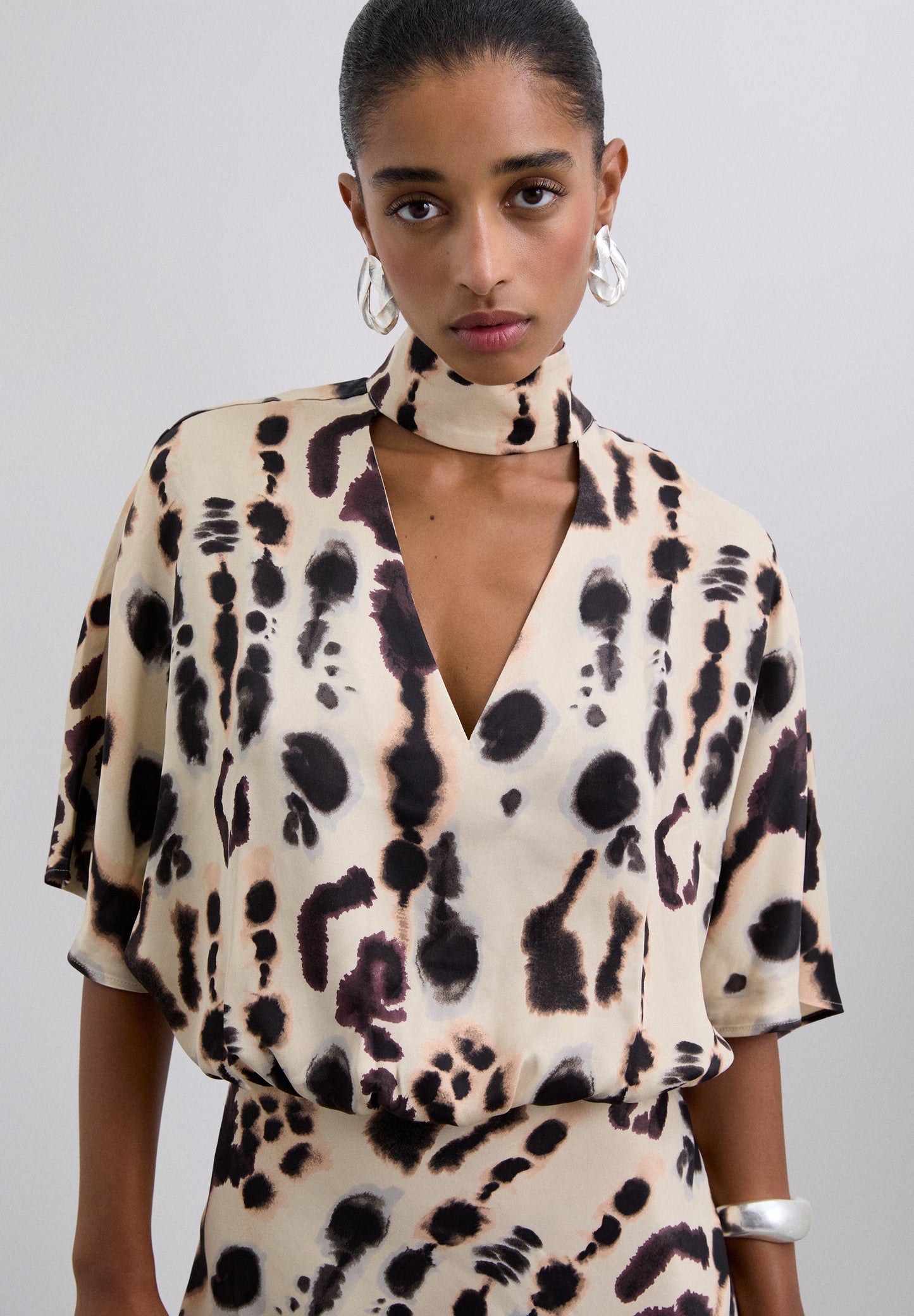 CAMISA SATINADA FLUIDA