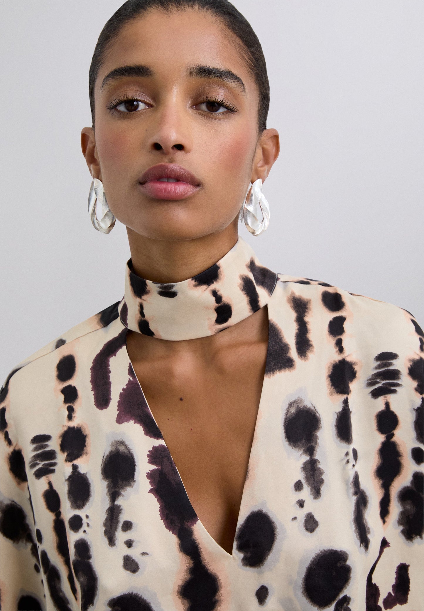 CAMISA SATINADA FLUIDA