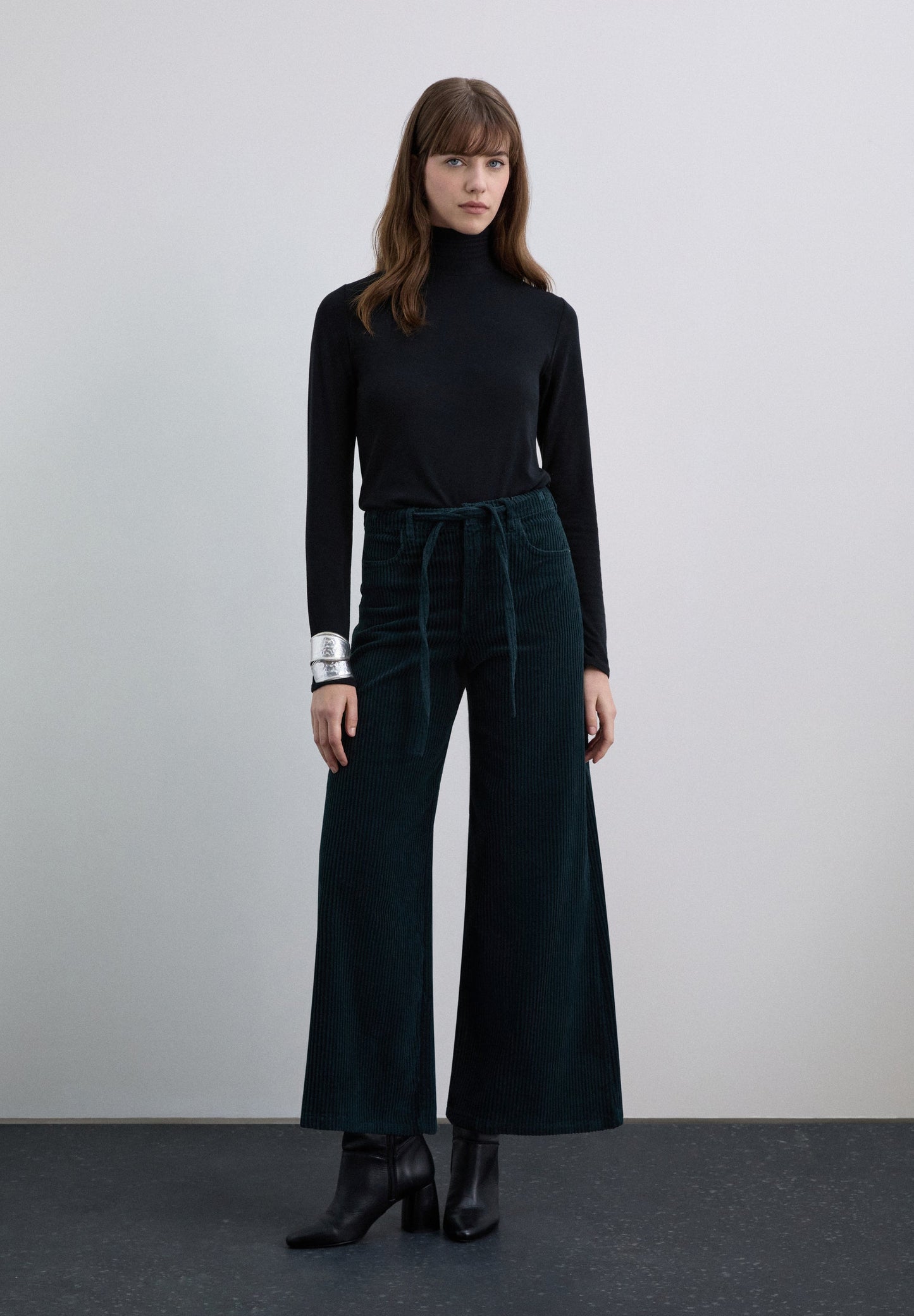 PANTALÓN LAZO DE PANA