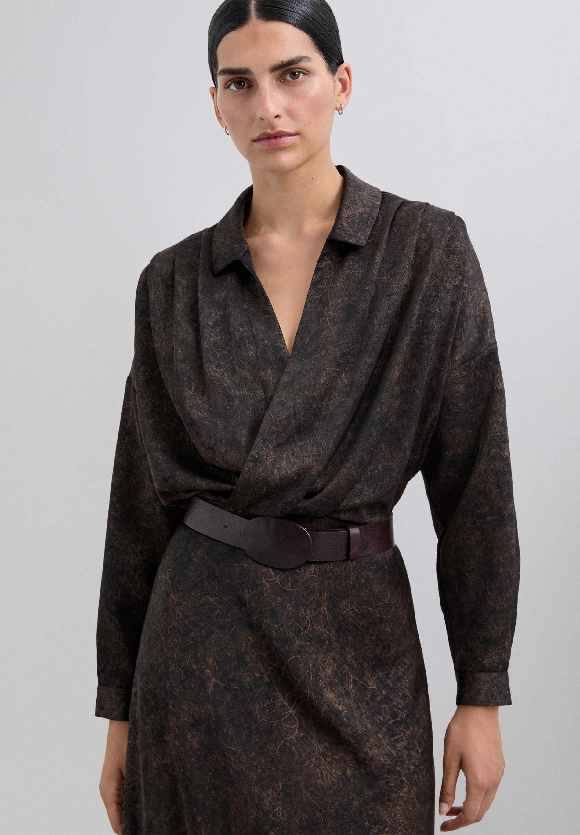 CAMISA CRUZADA ESTAMPADA