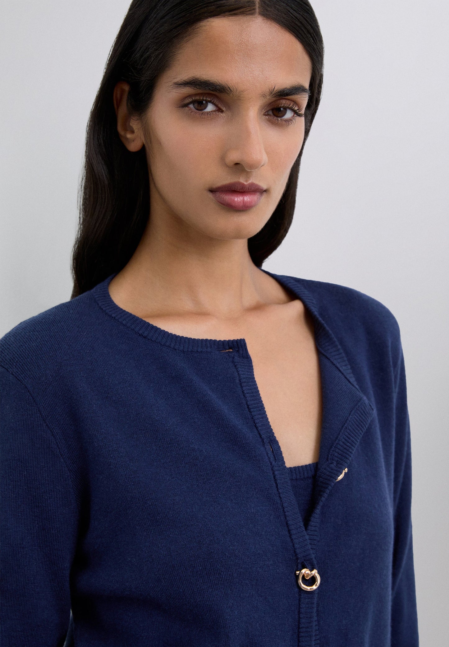 CARDIGAN BOTONES DORADOS