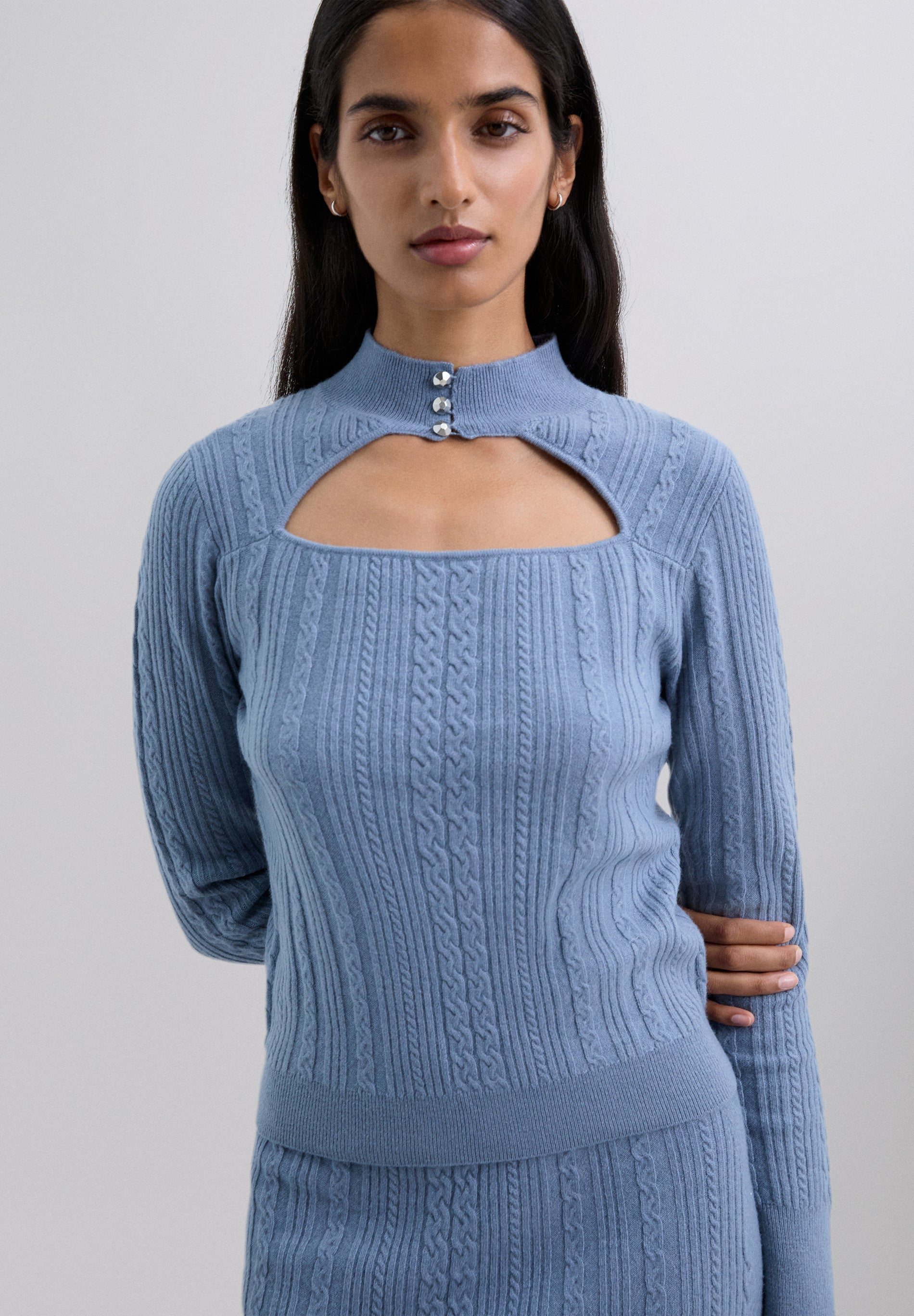 JERSEY CABLE KNIT ABERTURA
