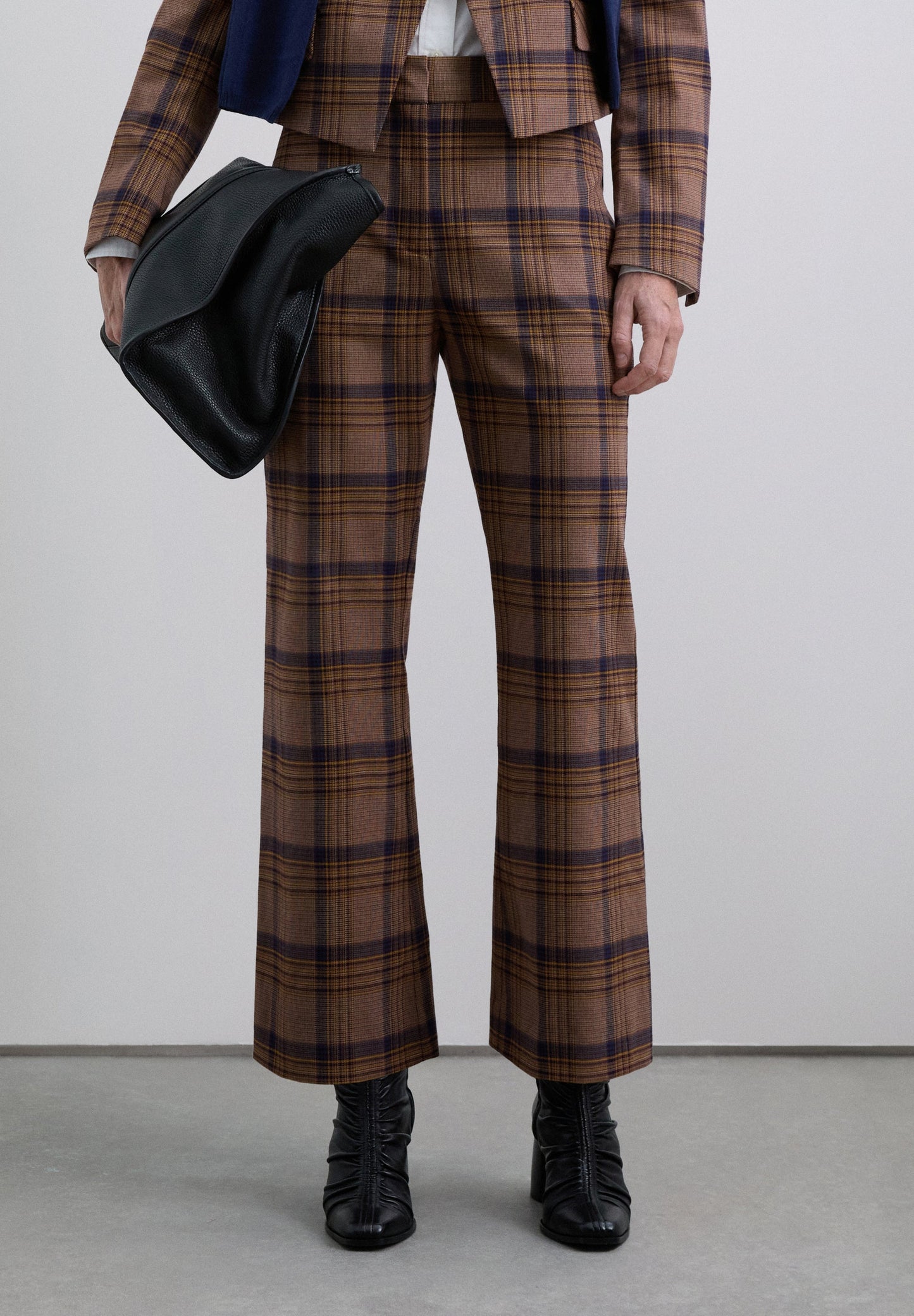 PANTALÓN ANKLE FLARE CUADROS