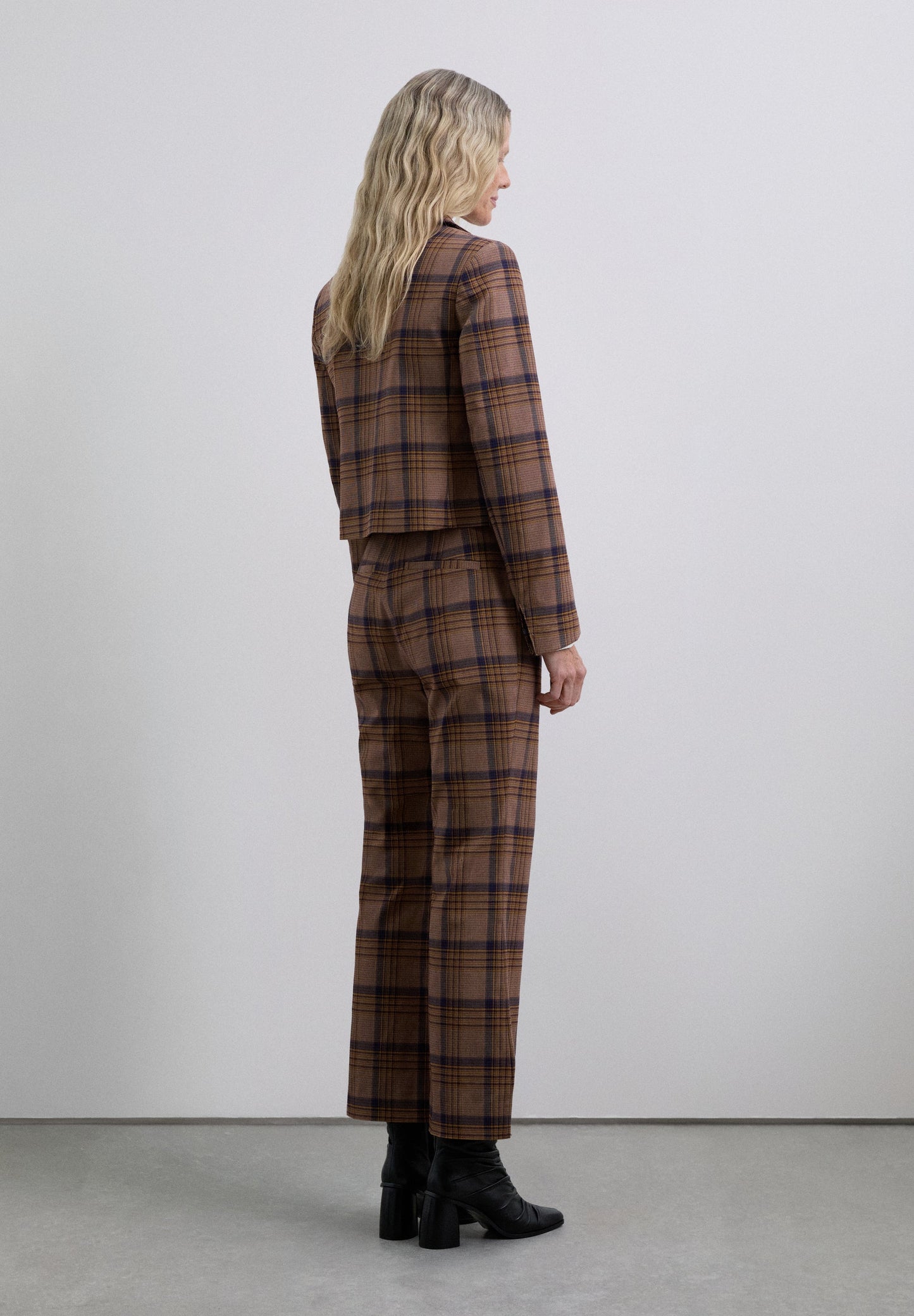 PANTALÓN ANKLE FLARE CUADROS