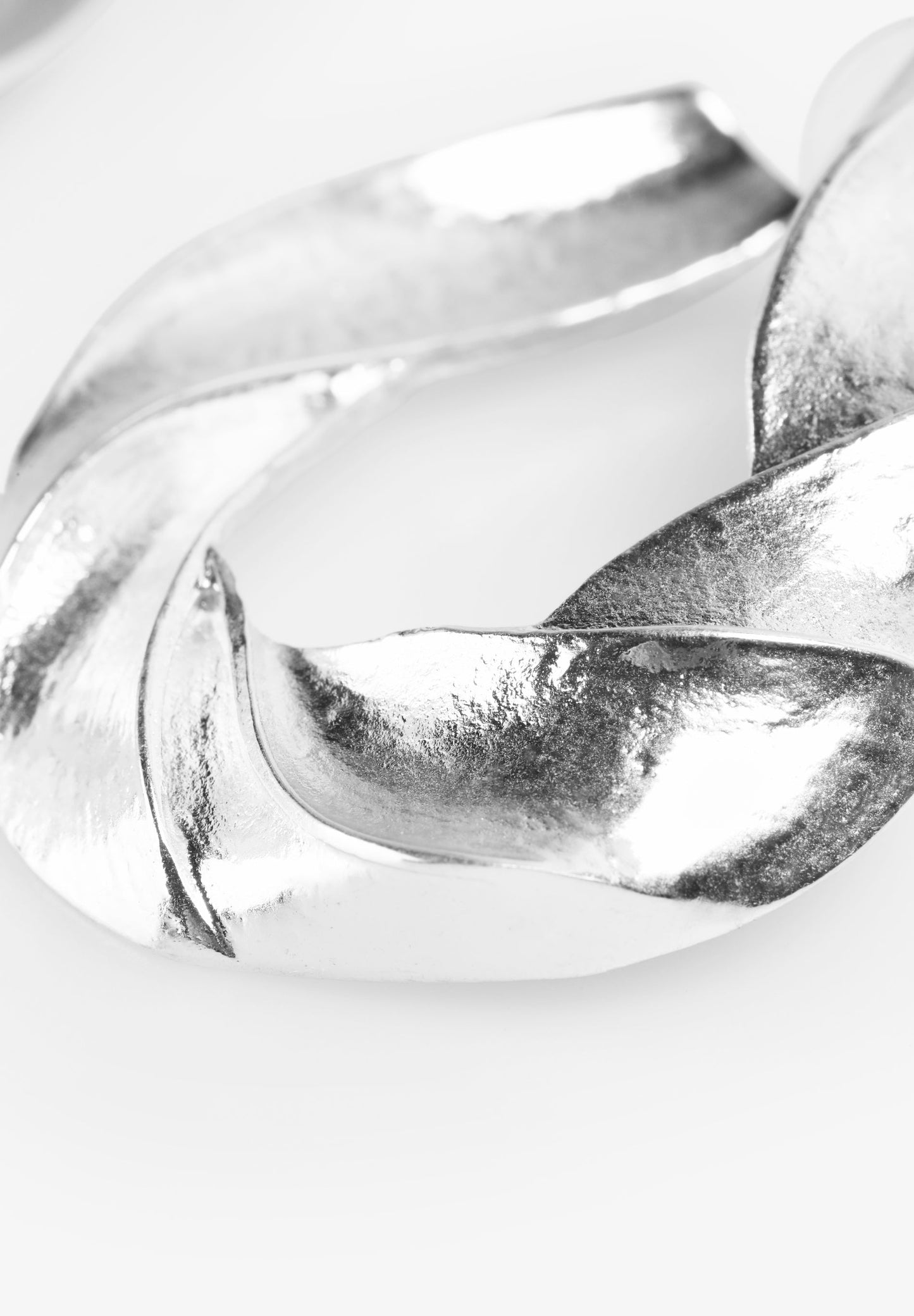 PENDIENTES PLATA LOGO