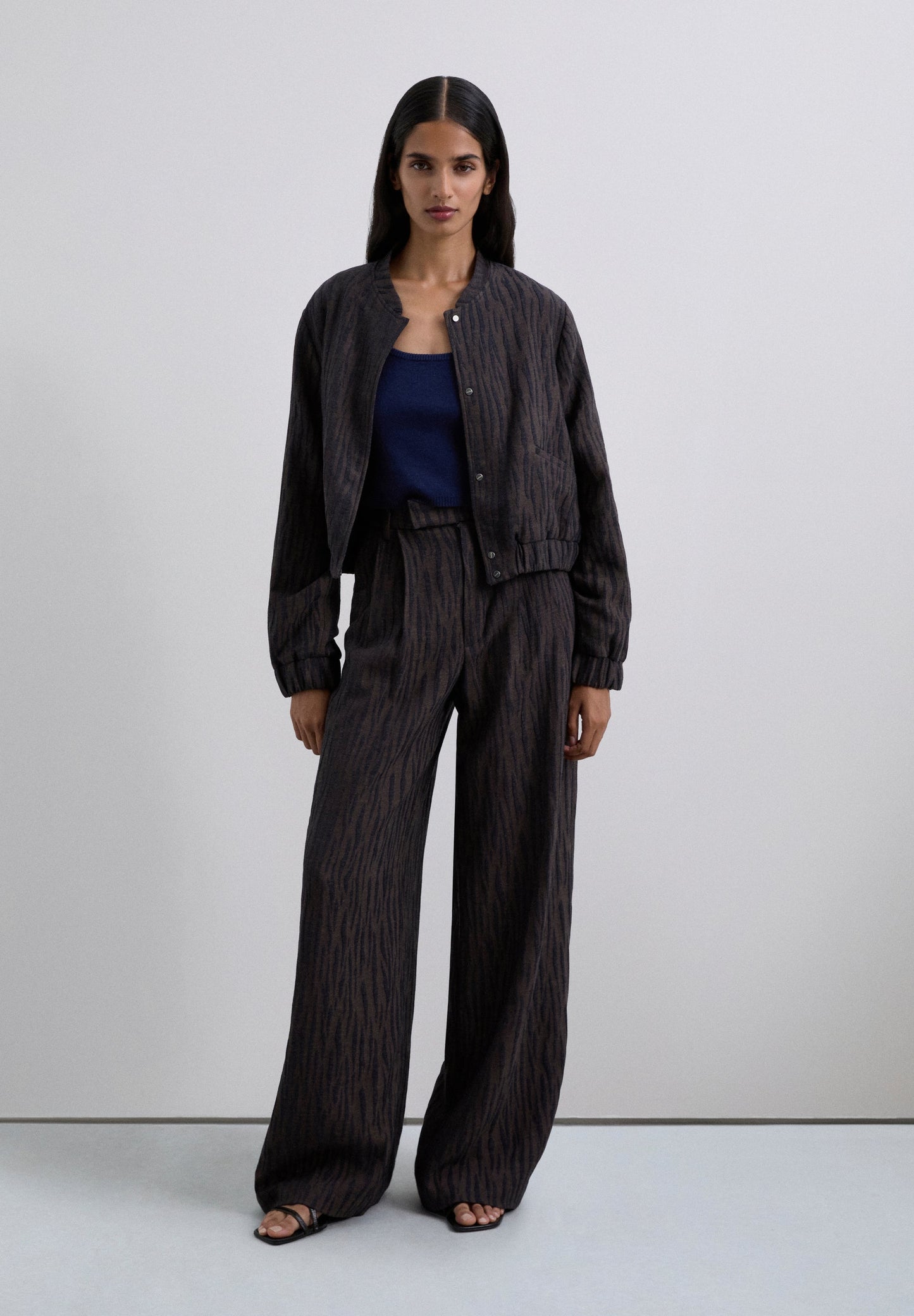 PANTALÓN JACQUARD ANIMAL PRINT