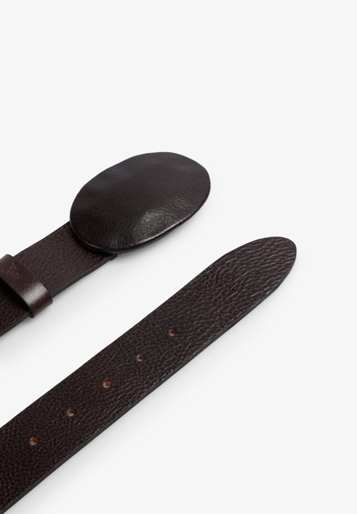 CINTURÓN PIEL HEBILLA OVALADA