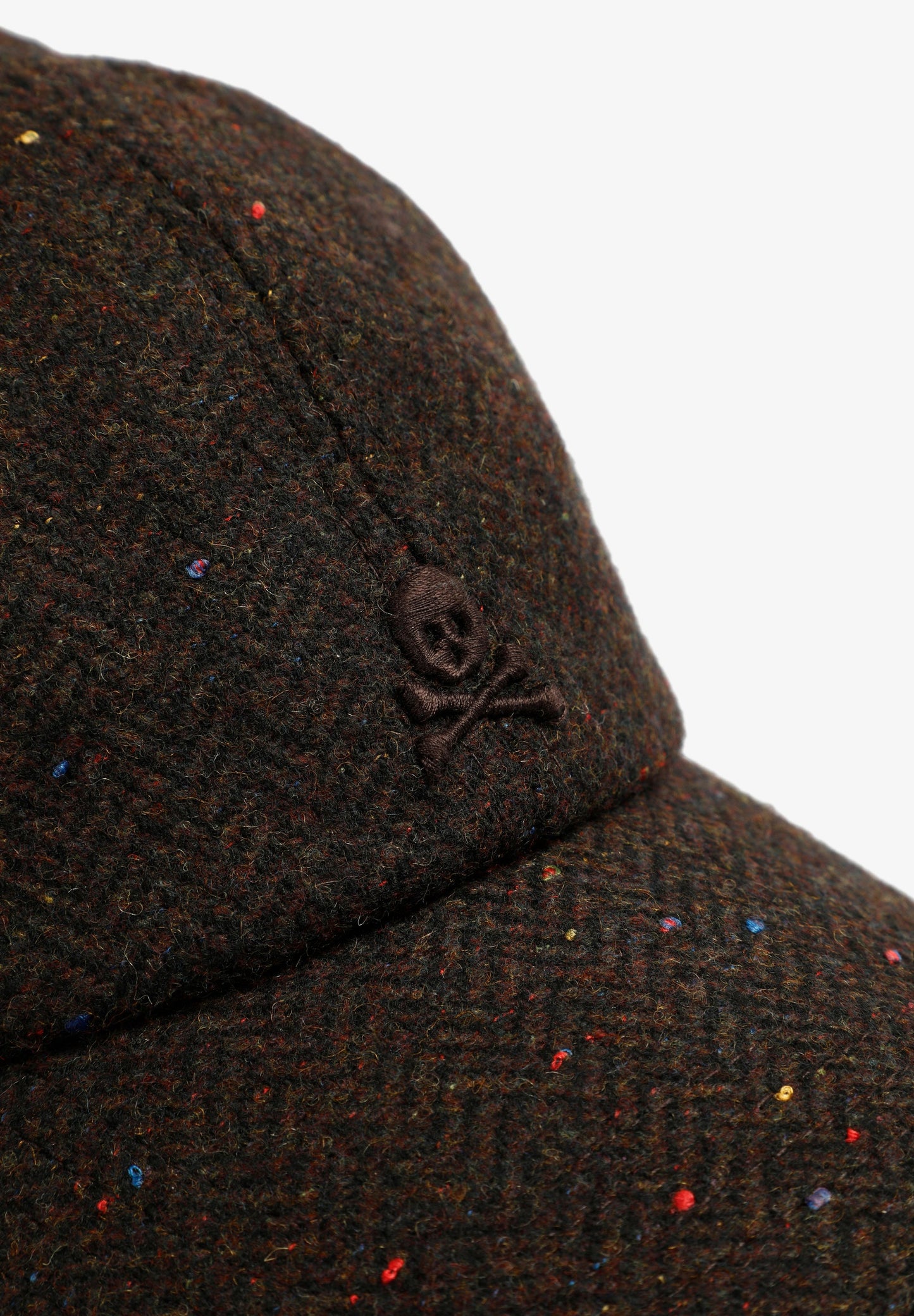 GORRA LOGO DETALLE COLORES