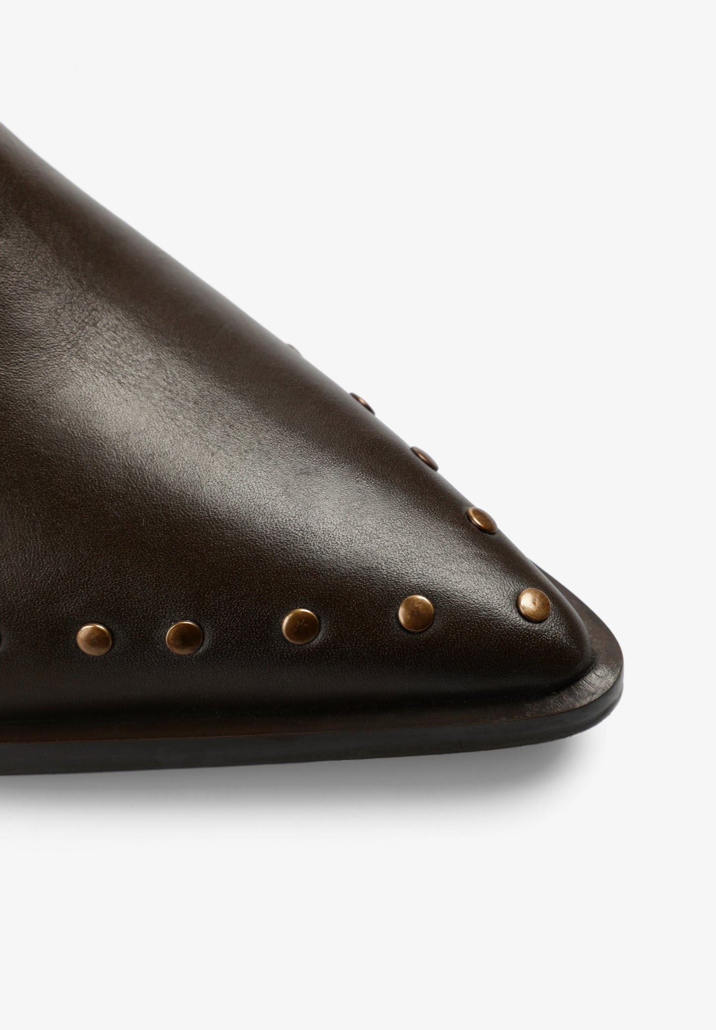 BOTAS DE PIEL CON TACHAS