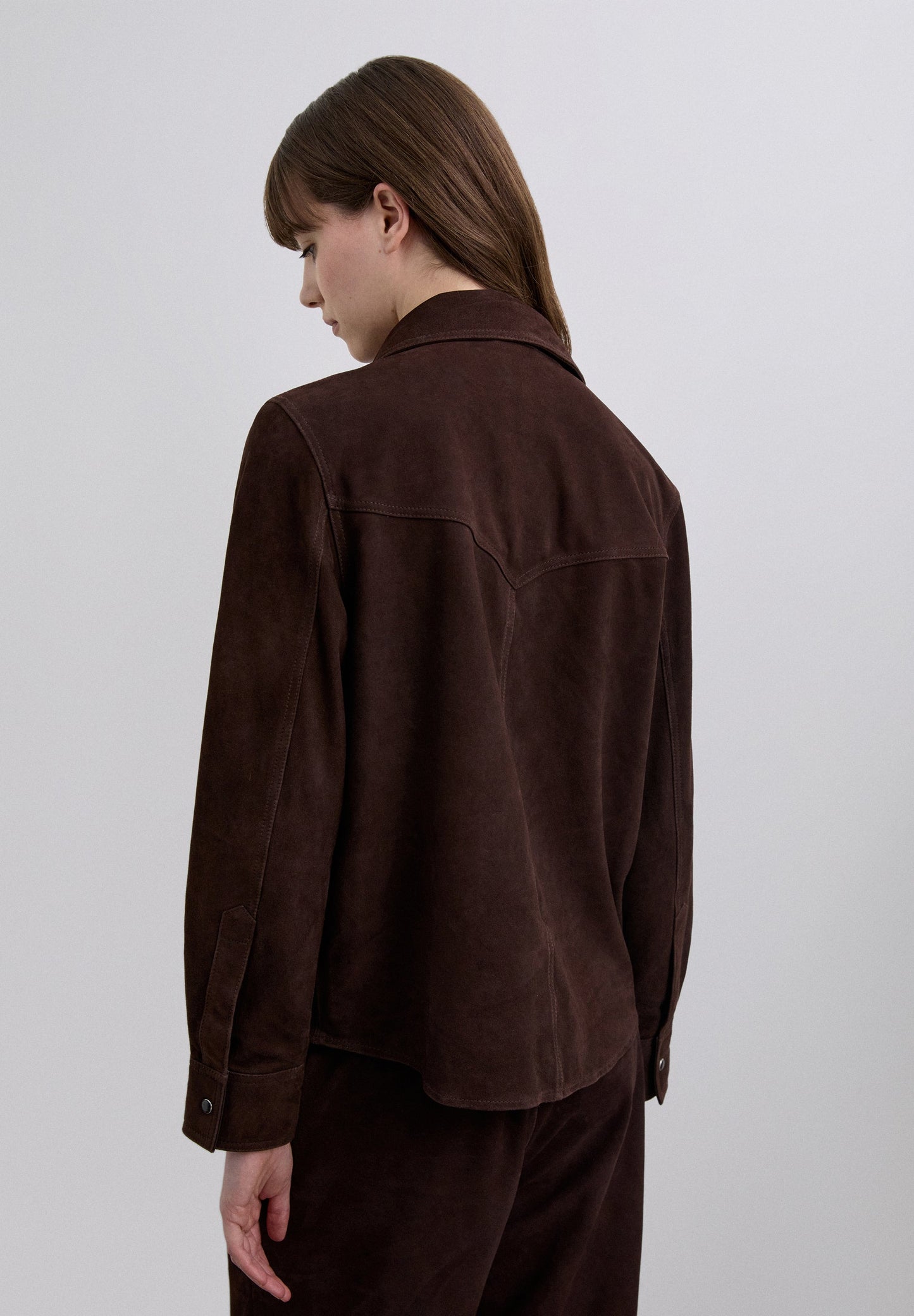 CAMISA DE ANTE TACHUELAS