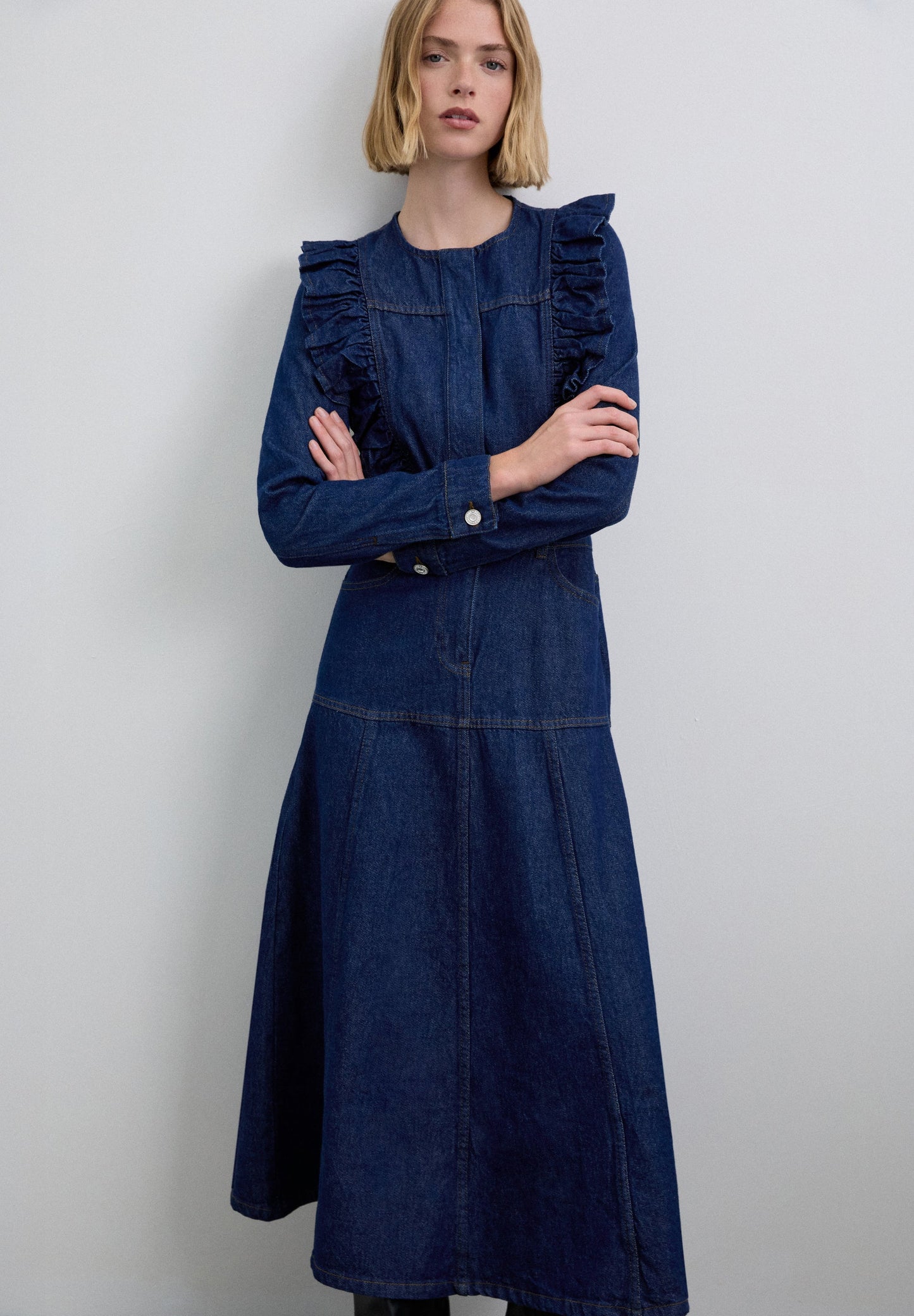 VESTIDO DENIM CON VOLANTE