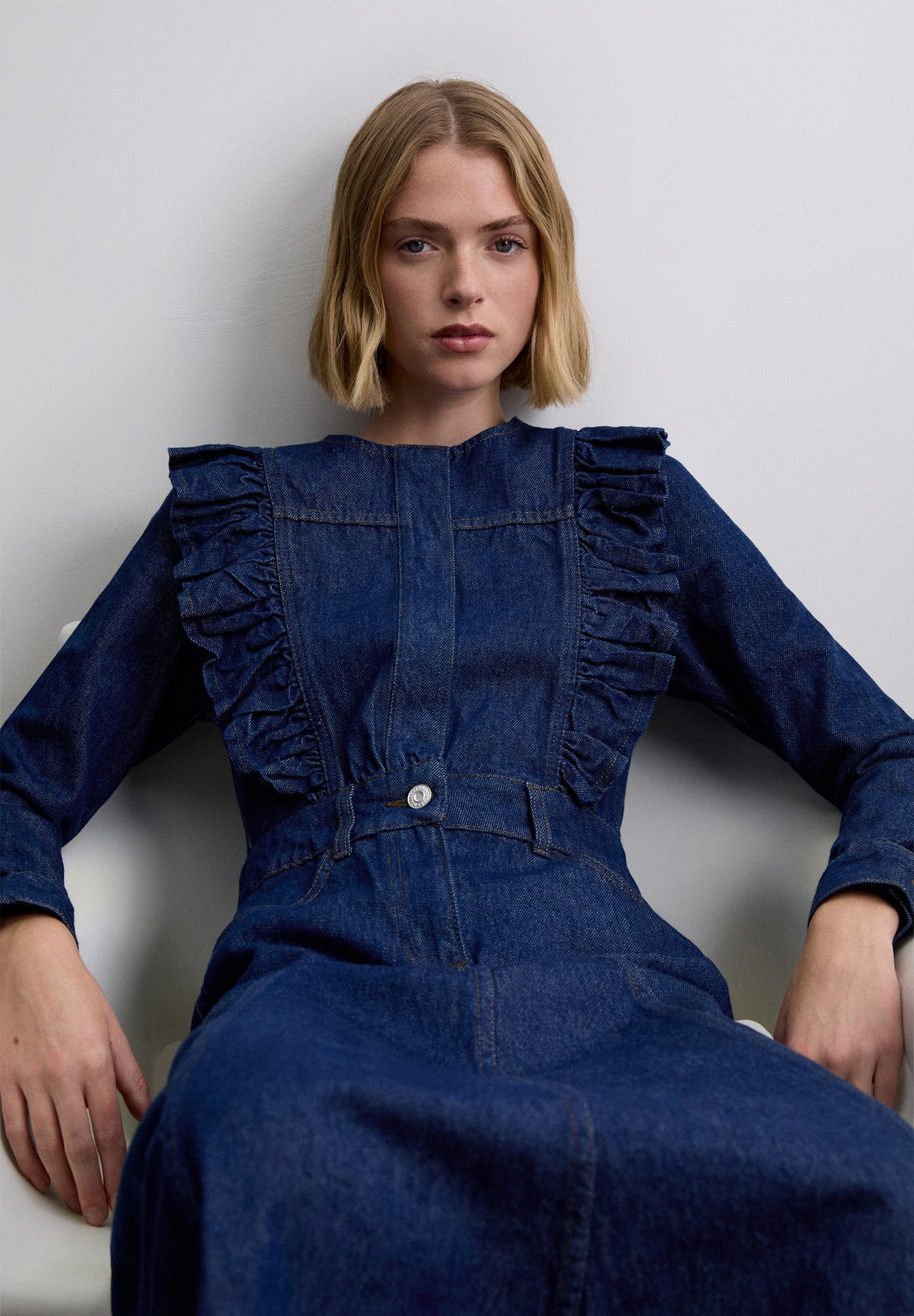 VESTIDO DENIM CON VOLANTE