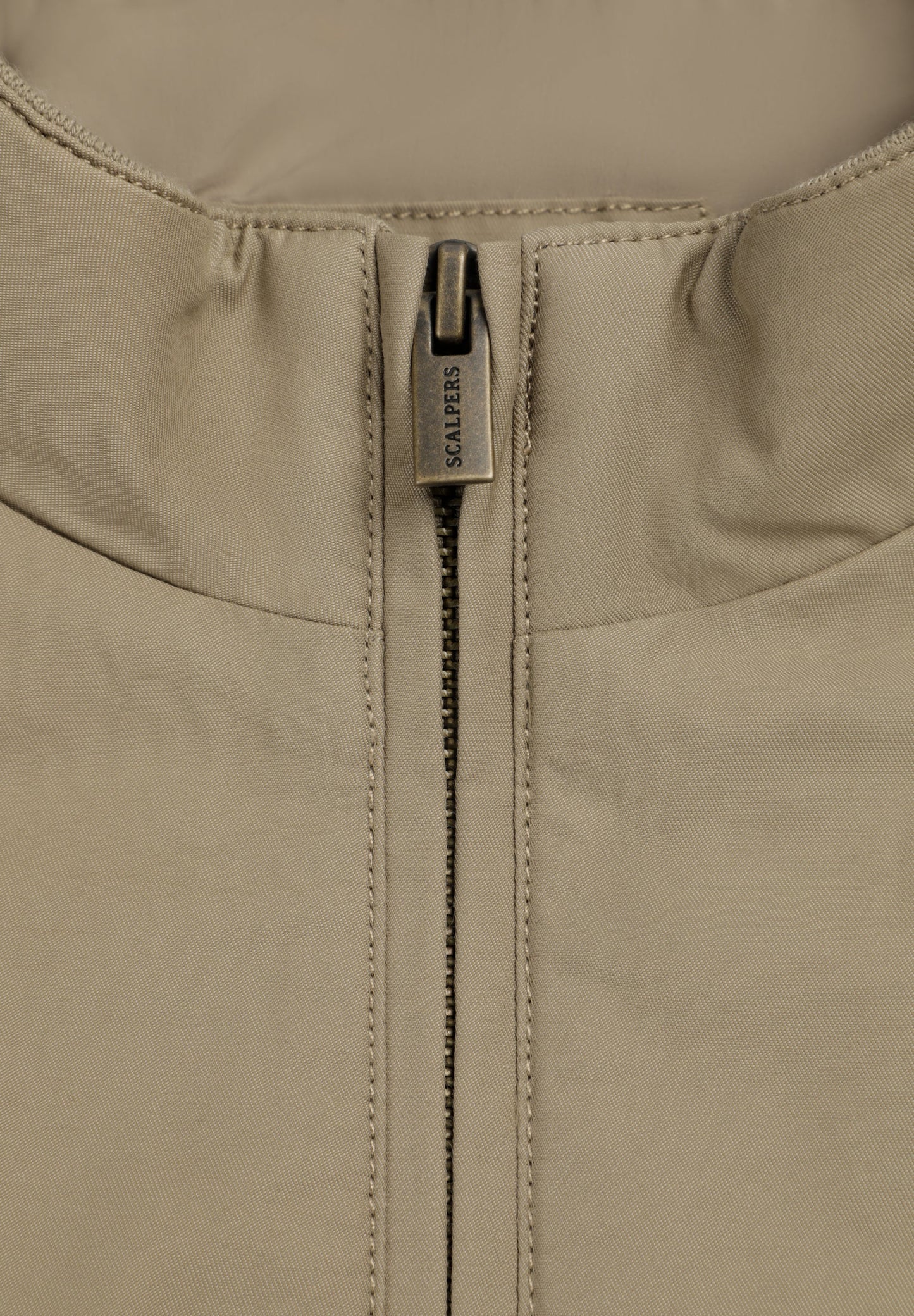 CHAQUETA BOMBER CUELLO ALTO