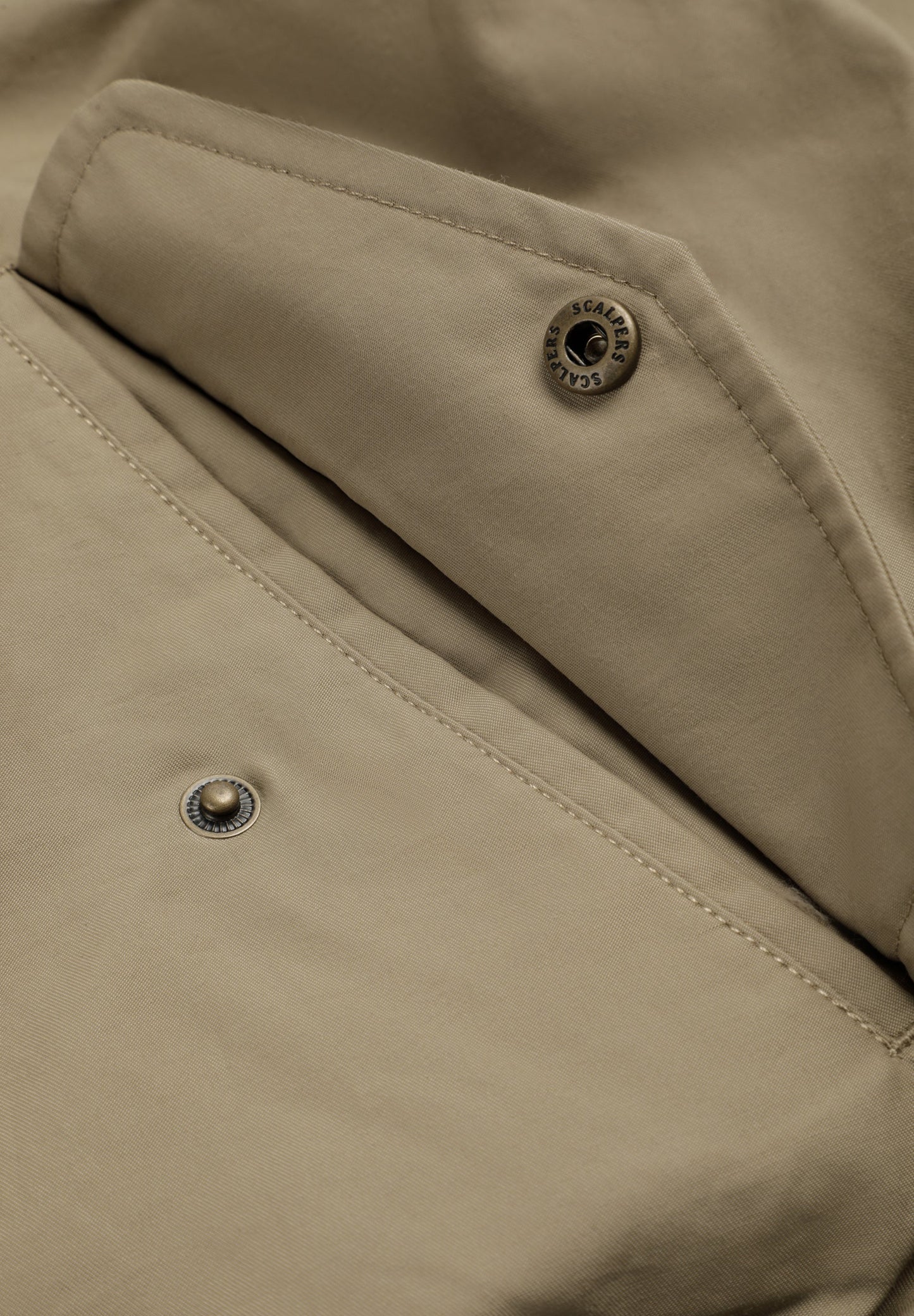 CHAQUETA BOMBER CUELLO ALTO