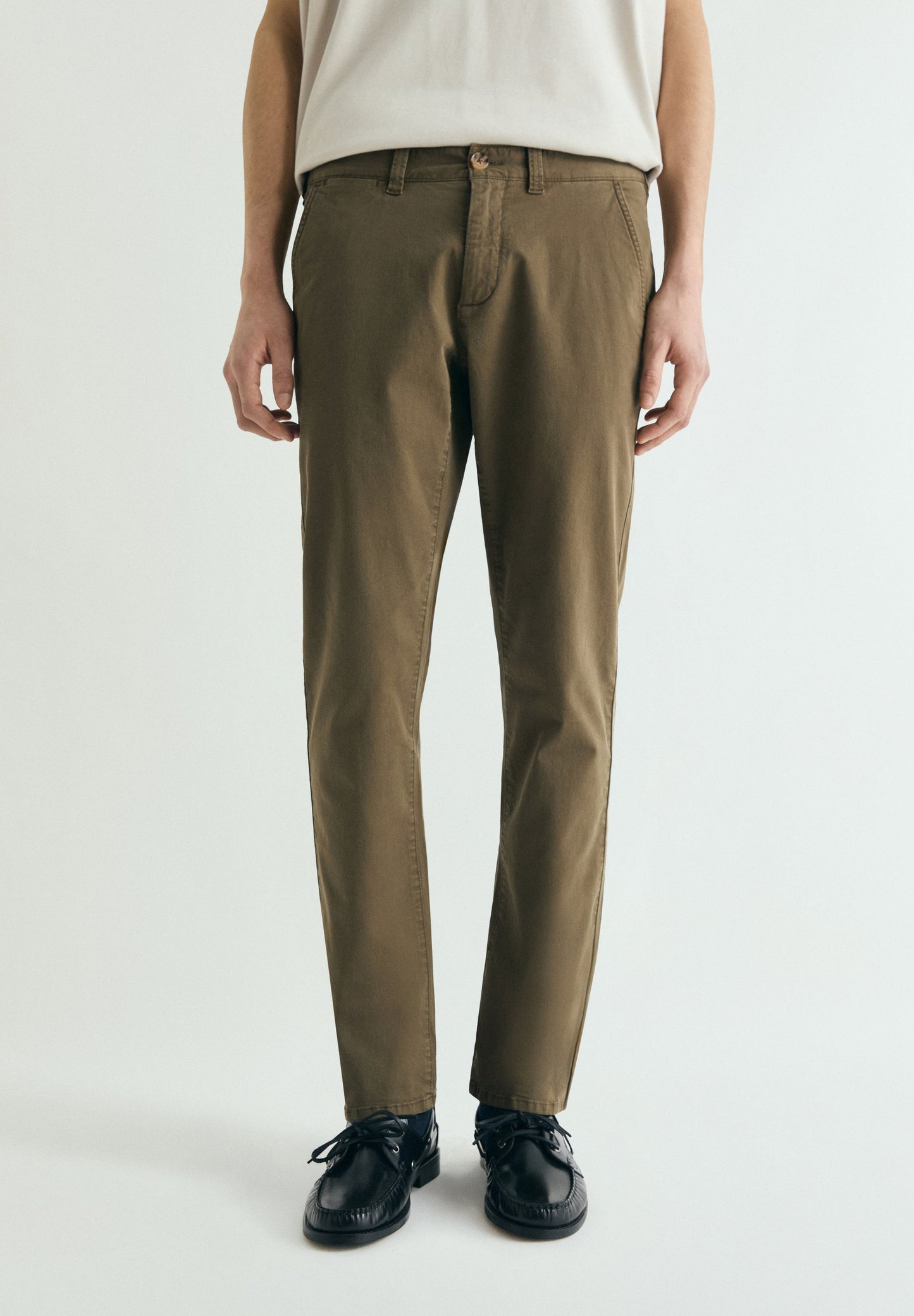 PANTALONES CHINO SLIM FIT