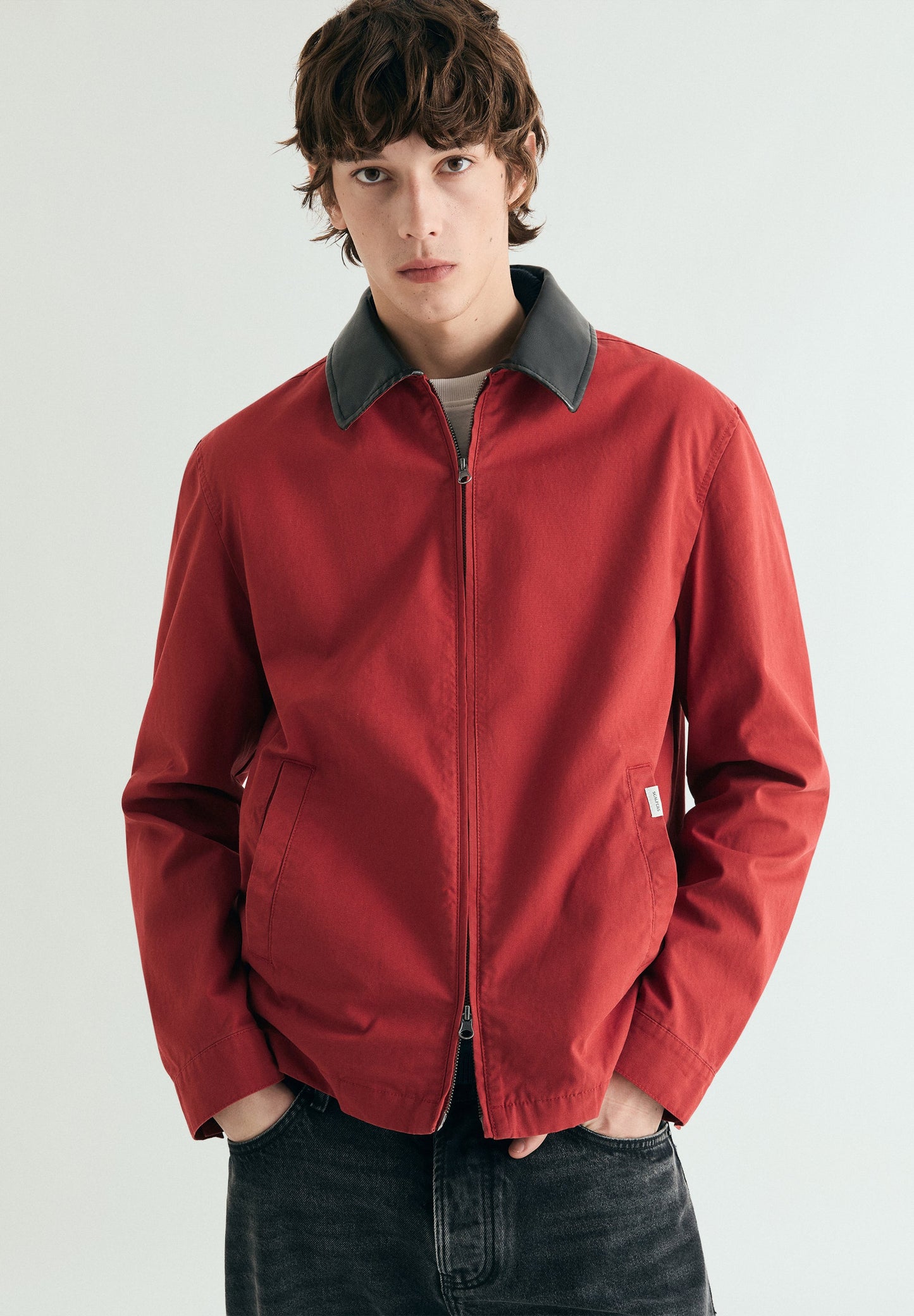CHAQUETA BOMBER CUELLO CONTRASTE