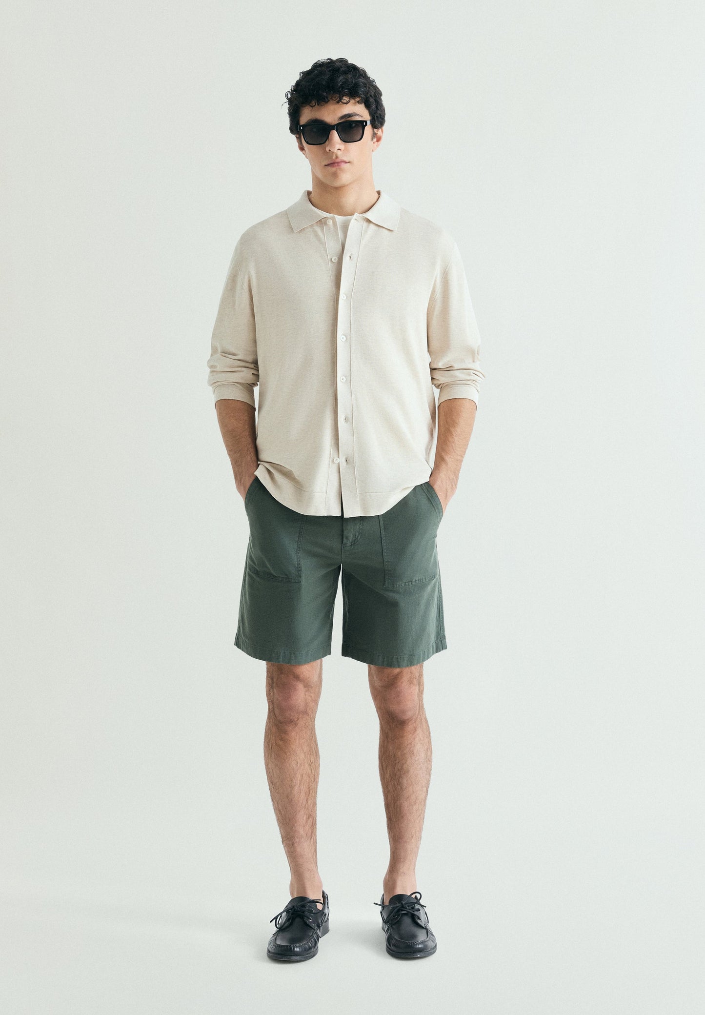 BERMUDAS DETALLE BOLSILLOS