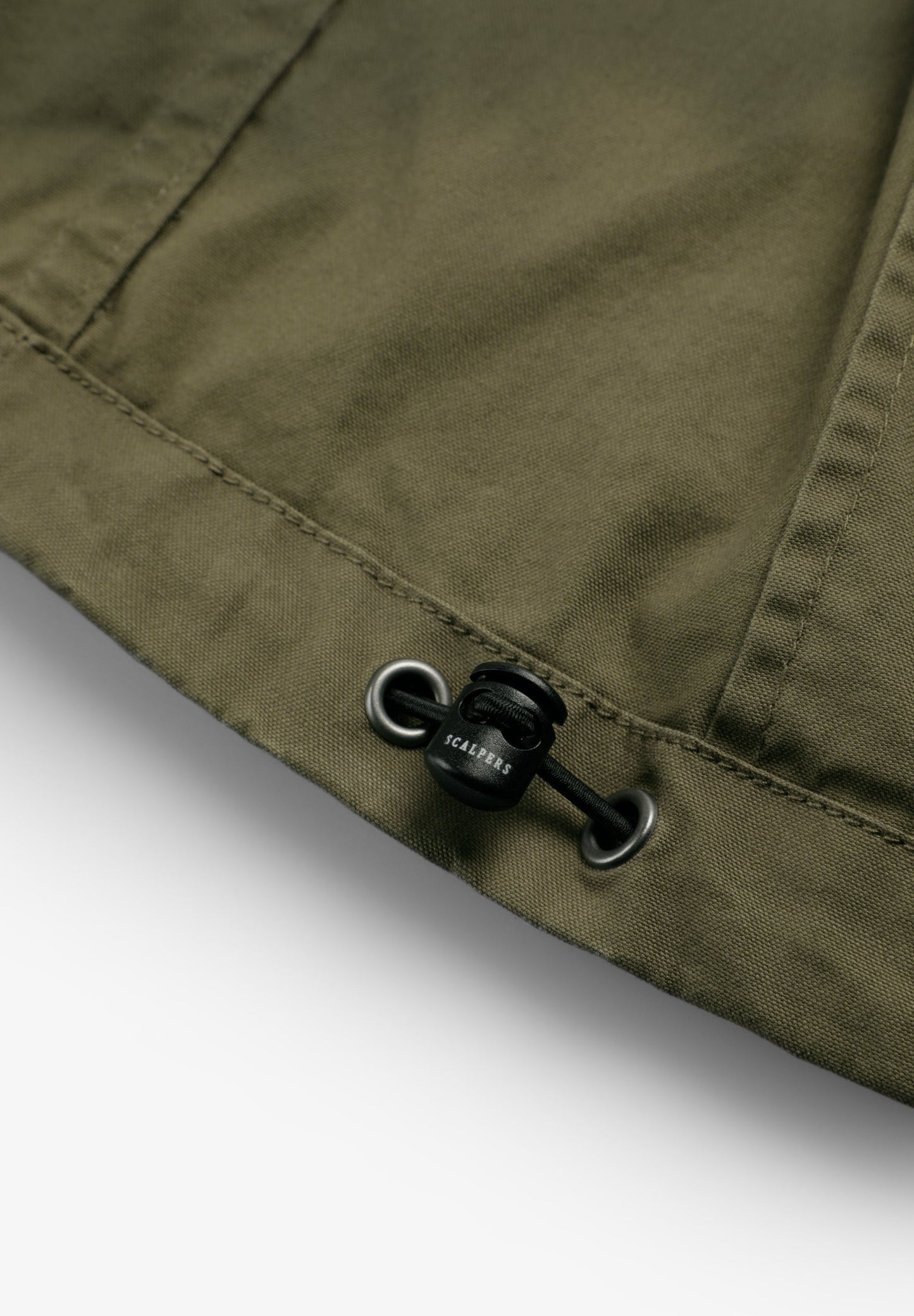 CHAQUETA MILITAR CON CAPUCHA OCULTA