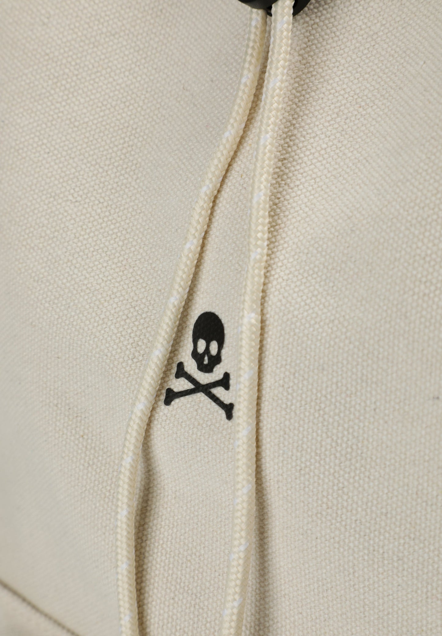 MOCHILA CANVAS CORDÓN AJUSTABLE