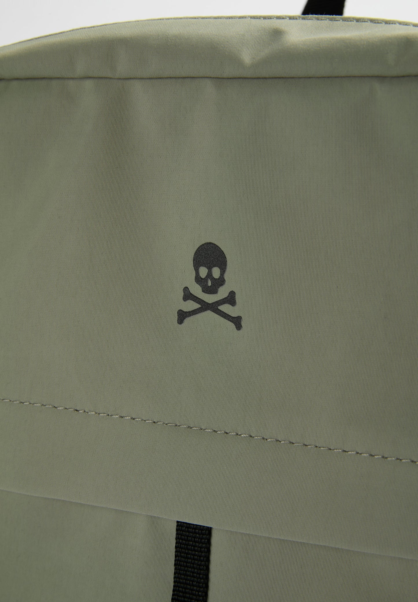 MOCHILA DE VIAJE CALAVERA