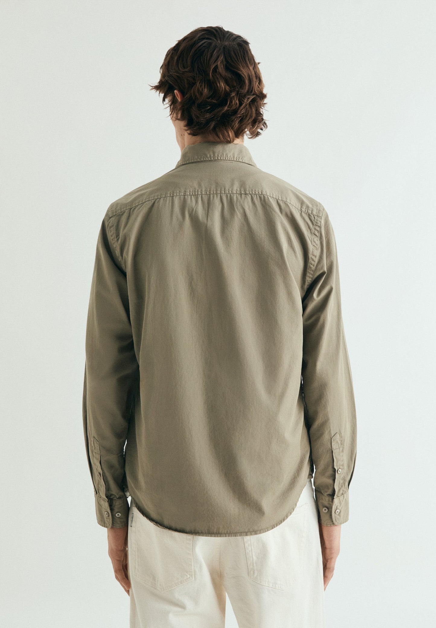 CAMISA REGULAR FIT BORDADA