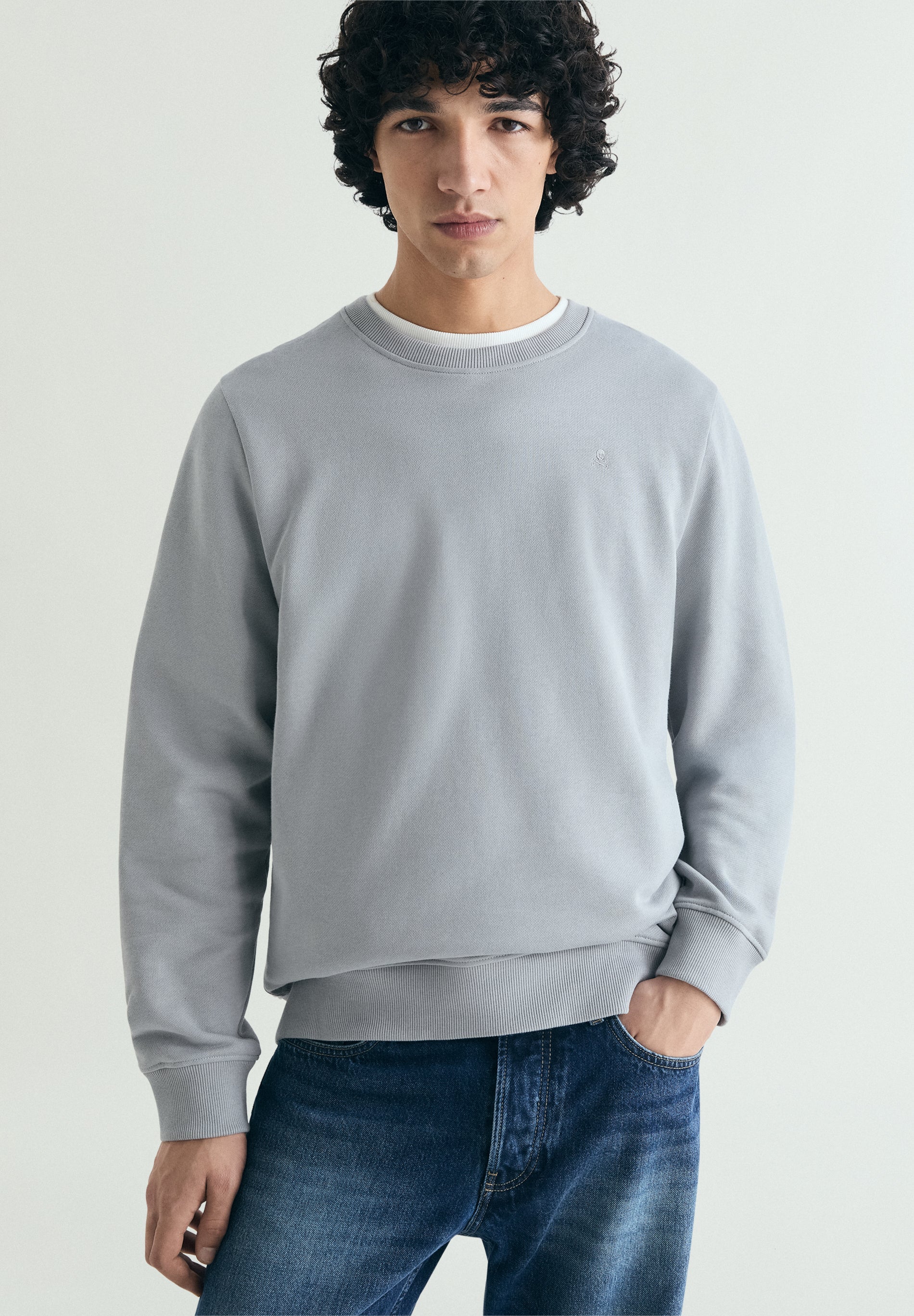 SUDADERA BORDADA WASHED