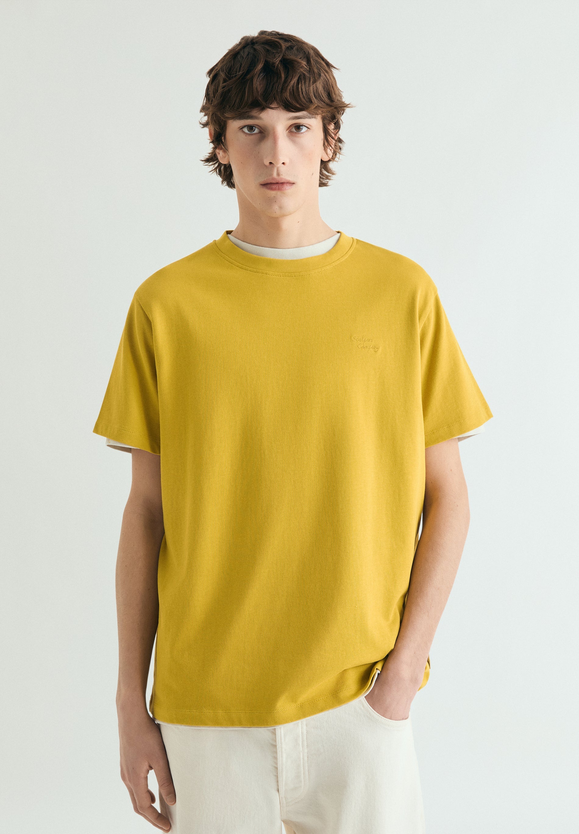 CAMISETA BORDADA MEDIUM WEIGHT