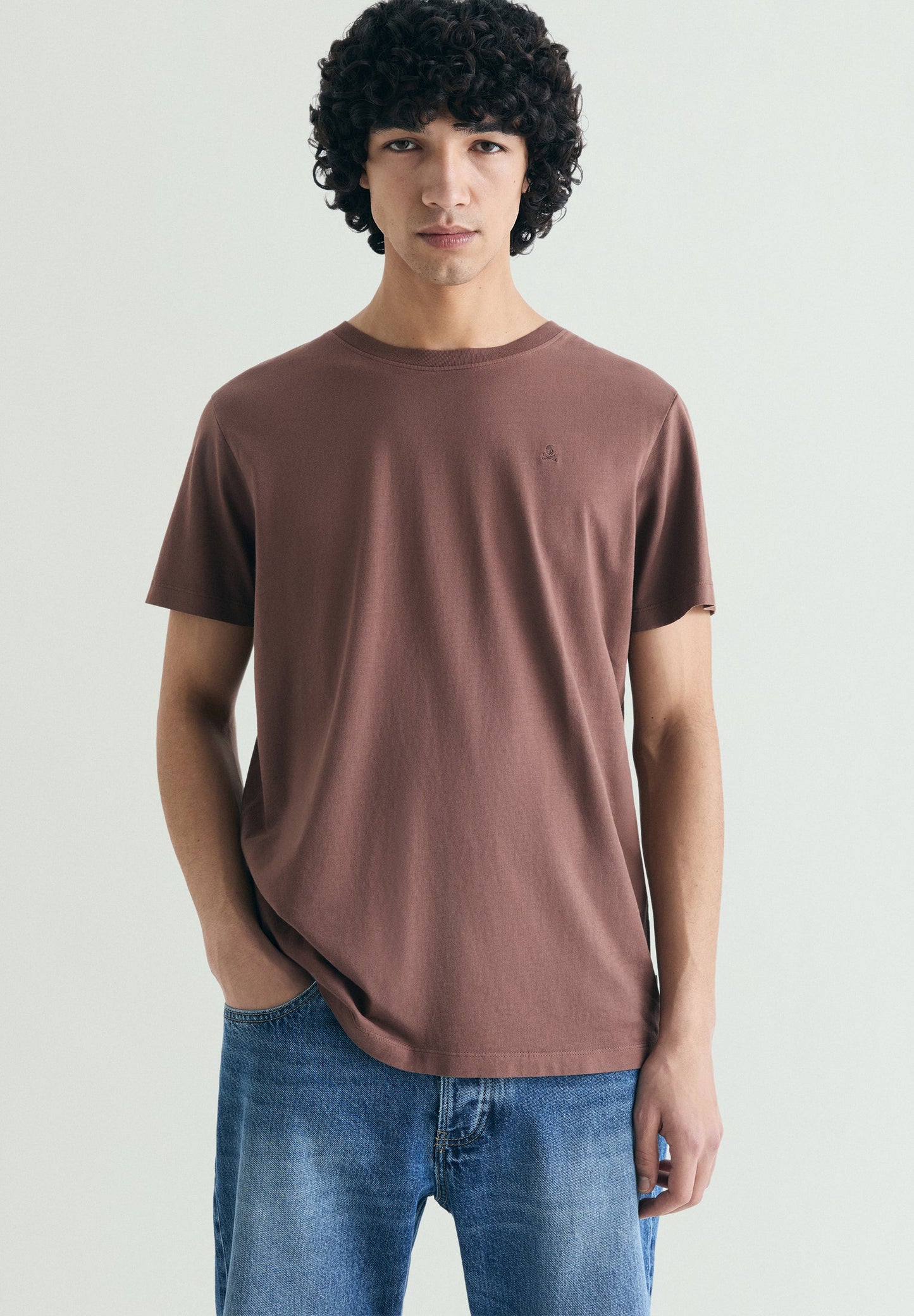CAMISETA BORDADA REGULAR FIT - Scalpers