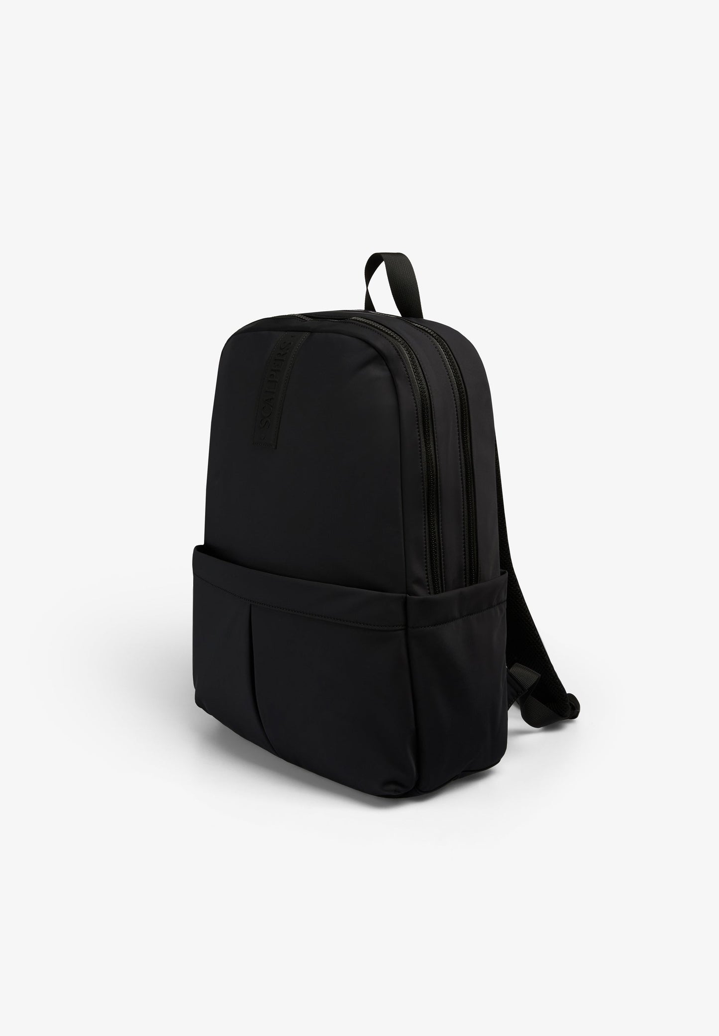 MOCHILA TÉCNICA CON BOLSILLOS